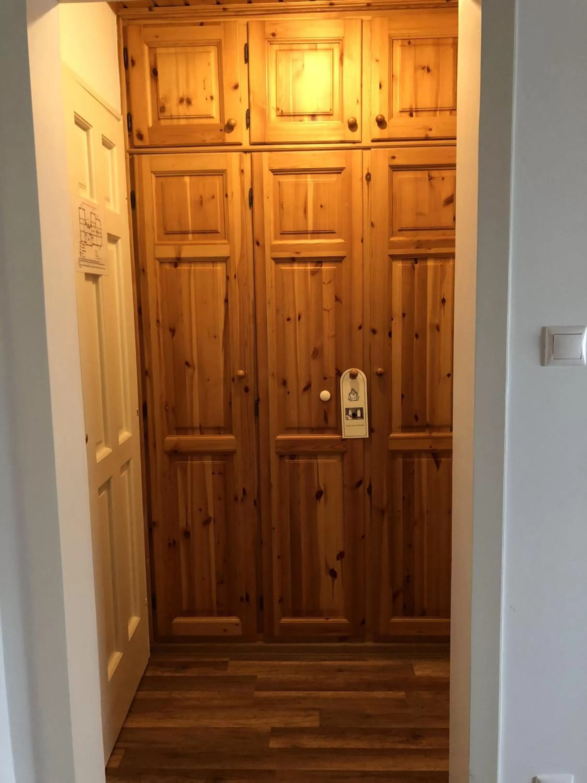 wardrobe in Zöldtető Panzió