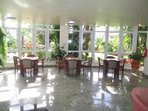 Lounge or bar in Suite Hotel Jardins Da Ajuda