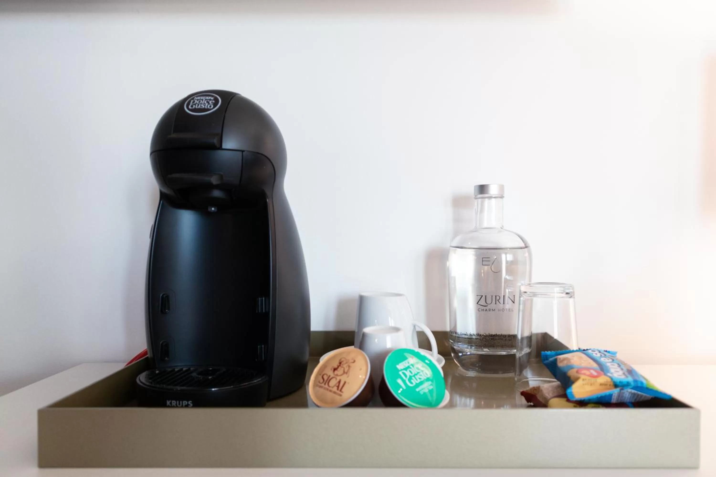 Coffee/tea facilities in Zurin Charm Hotel