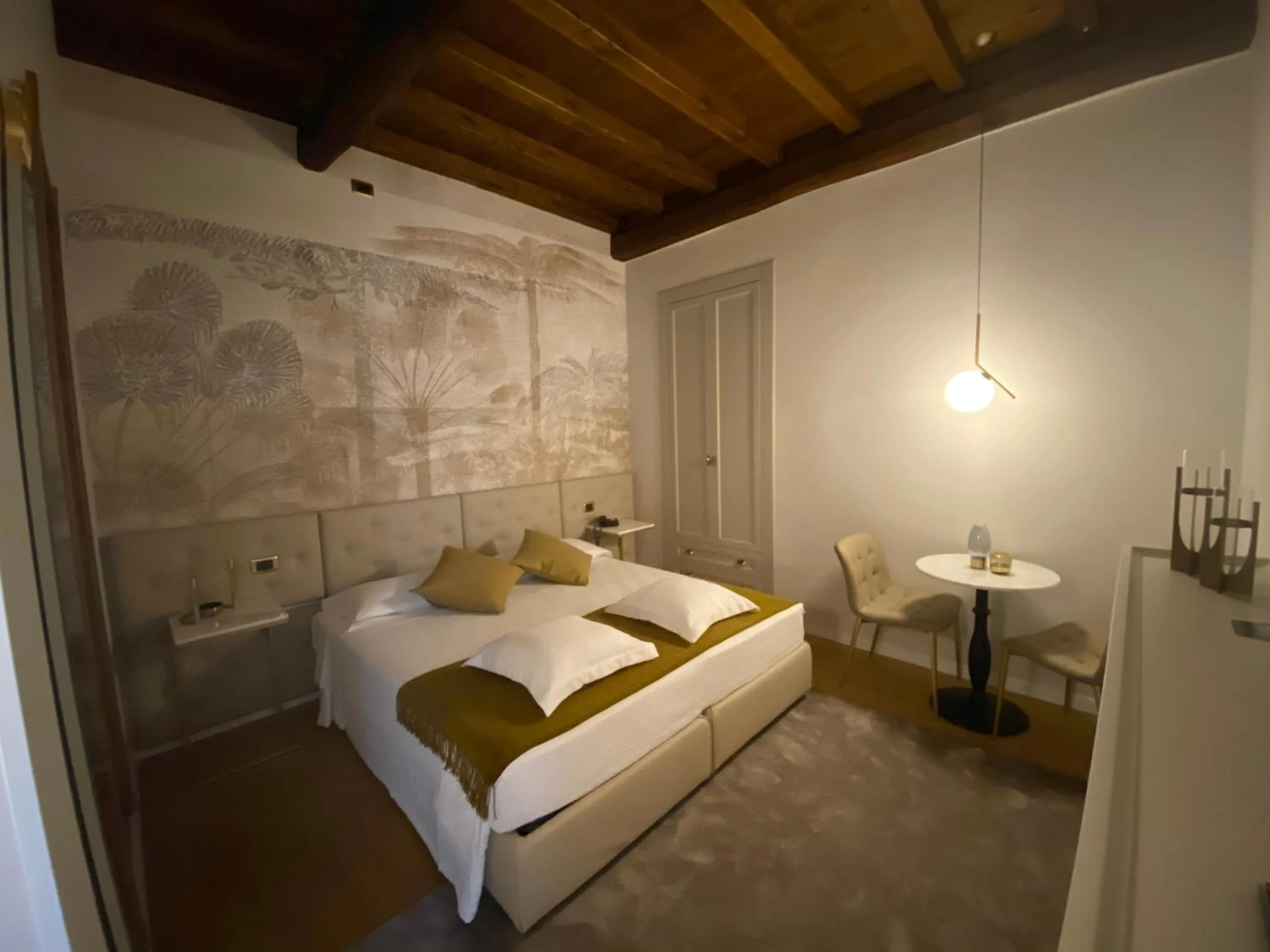 Bed in Condotti Rooms