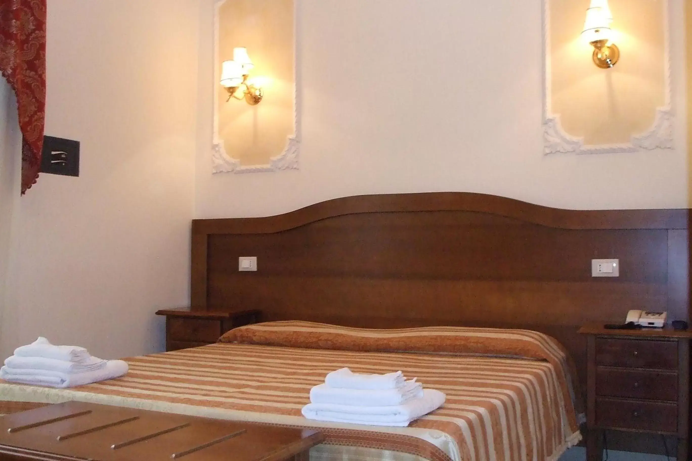 Superior Double Room in Cambridge Hotel Superior Double Room in Cambridge Hotel