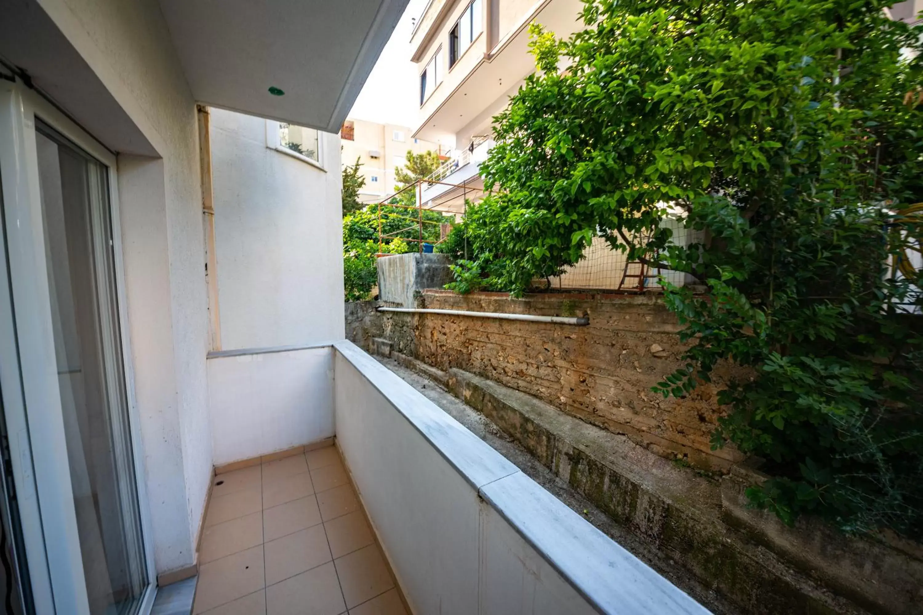 Quadruple Room with Balcony in Ideal ApartHotel Saranda Quadruple Room with Balcony in Ideal ApartHotel Saranda