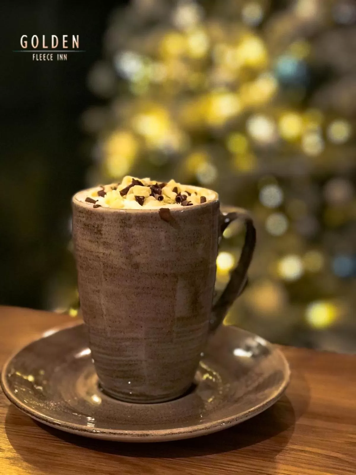 Drinks in The Golden Fleece Inn