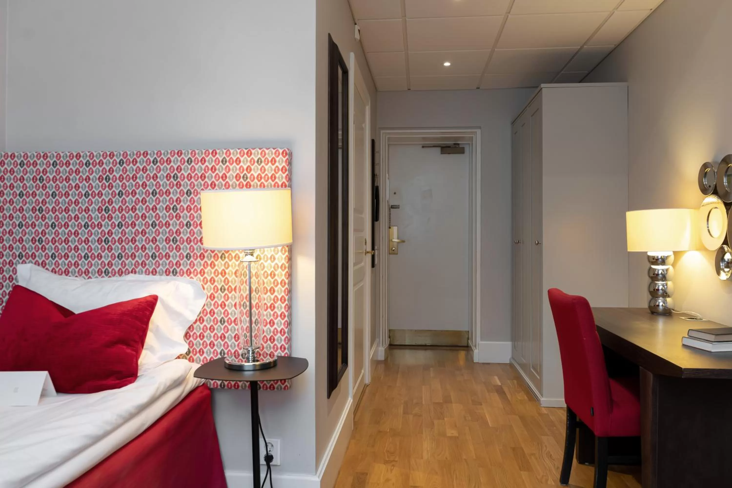 Photo of the whole room, Bed in Elite Stadshotellet Västerås