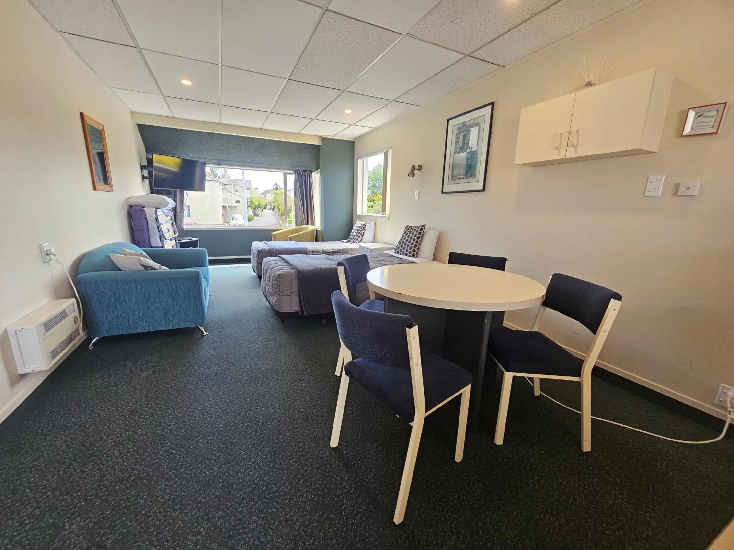 Bed in Tui Oaks Motel