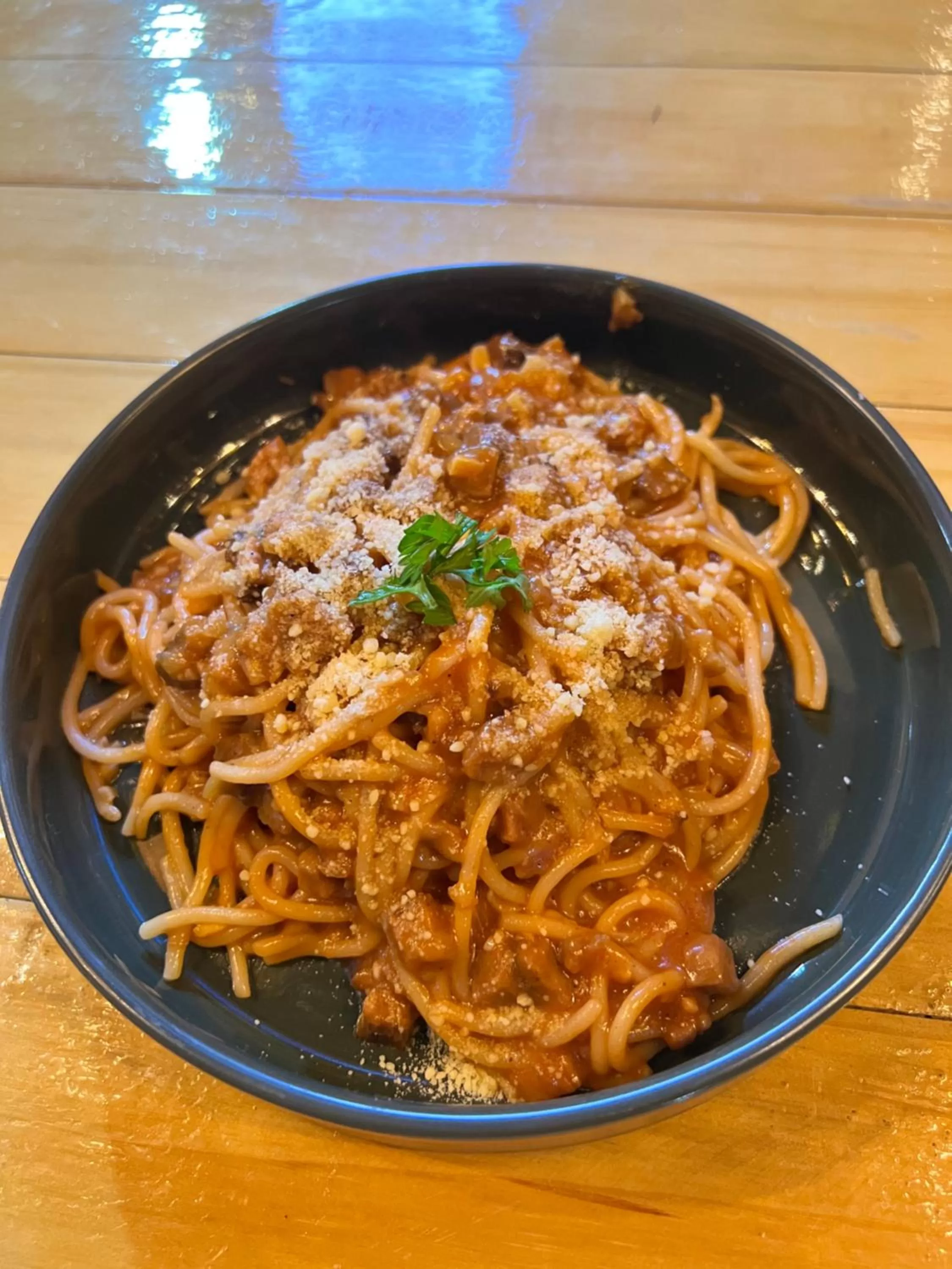 Restaurant/places to eat in HappyNest Hostel Cebu