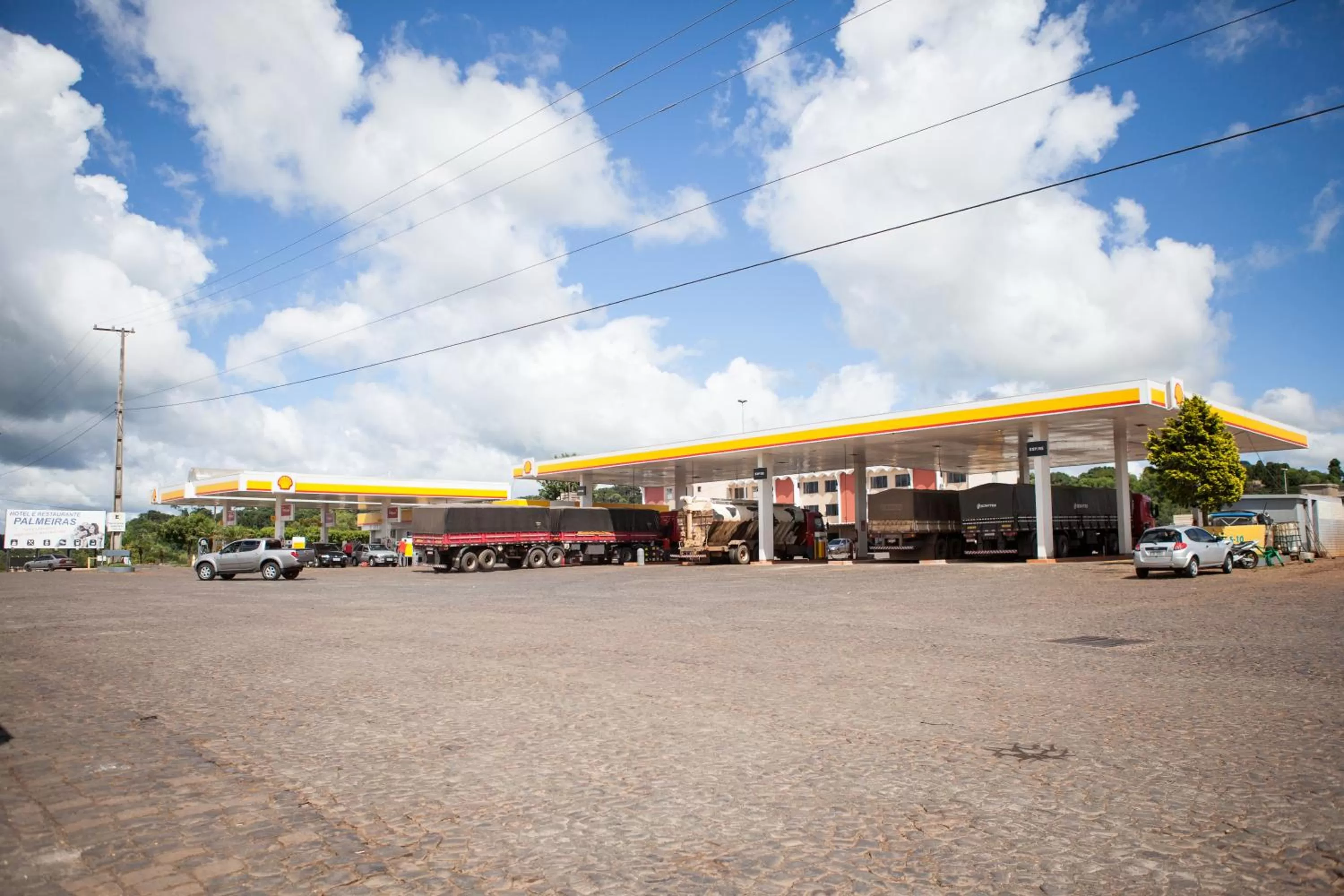 Property building in Hotel Palmeiras