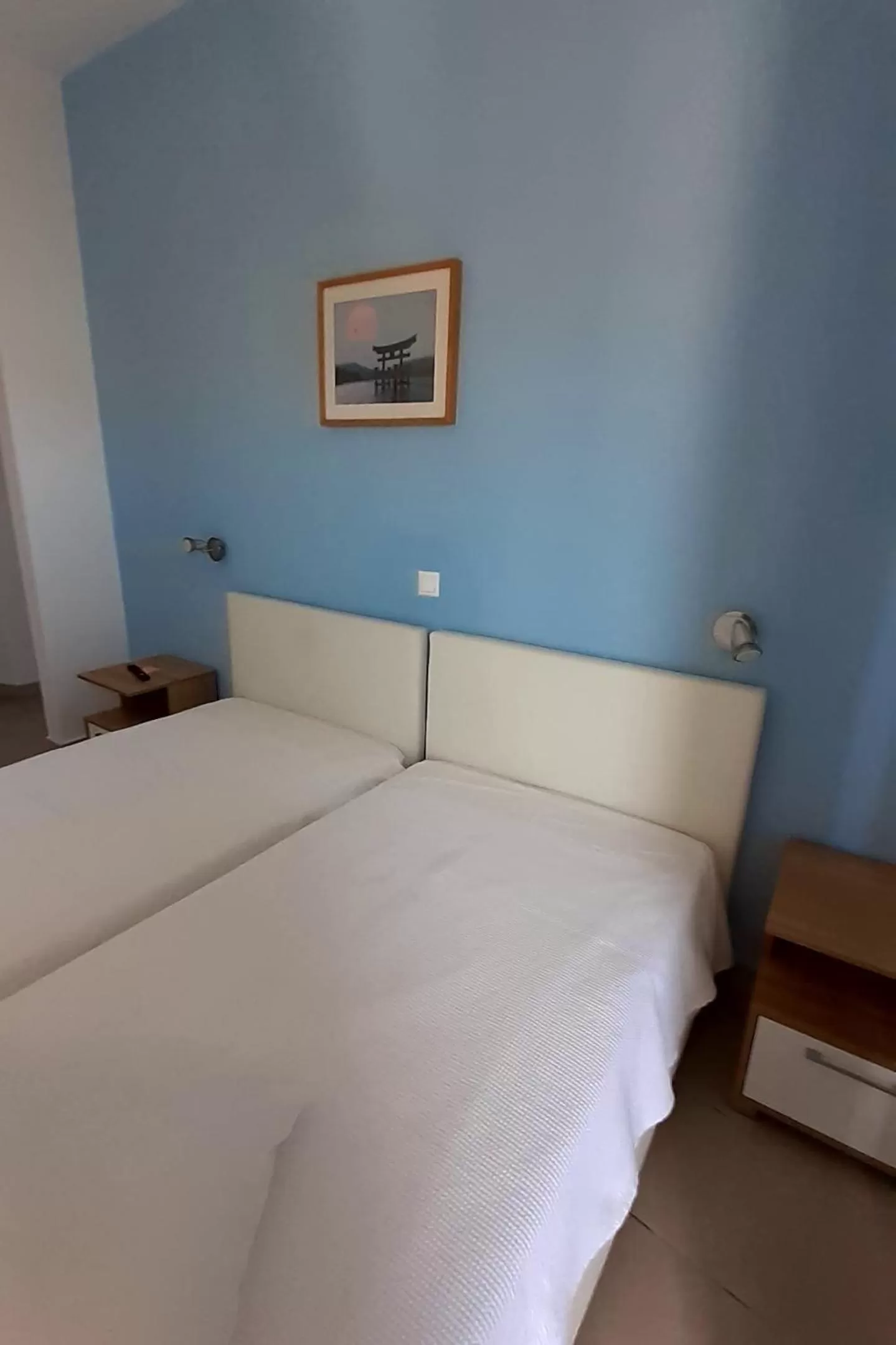 Twin Room with Sea View in Nikolaki Rooms