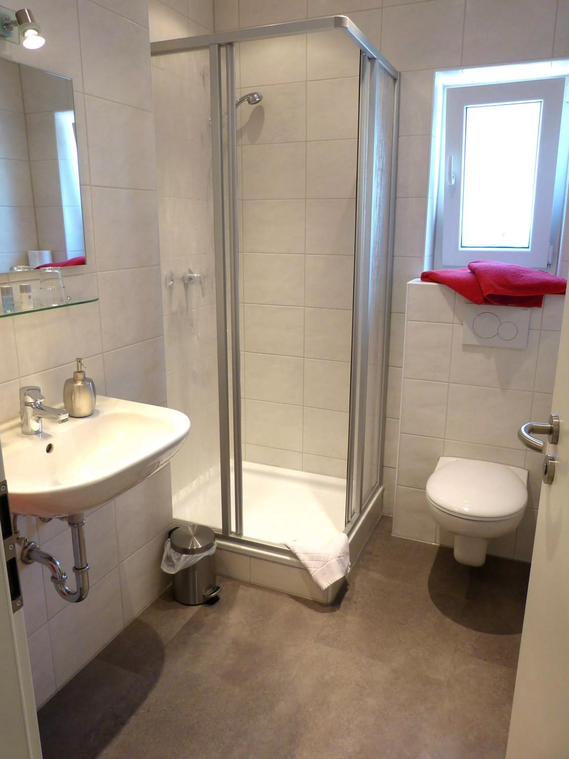 Bathroom in Hotel Trutzpfaff