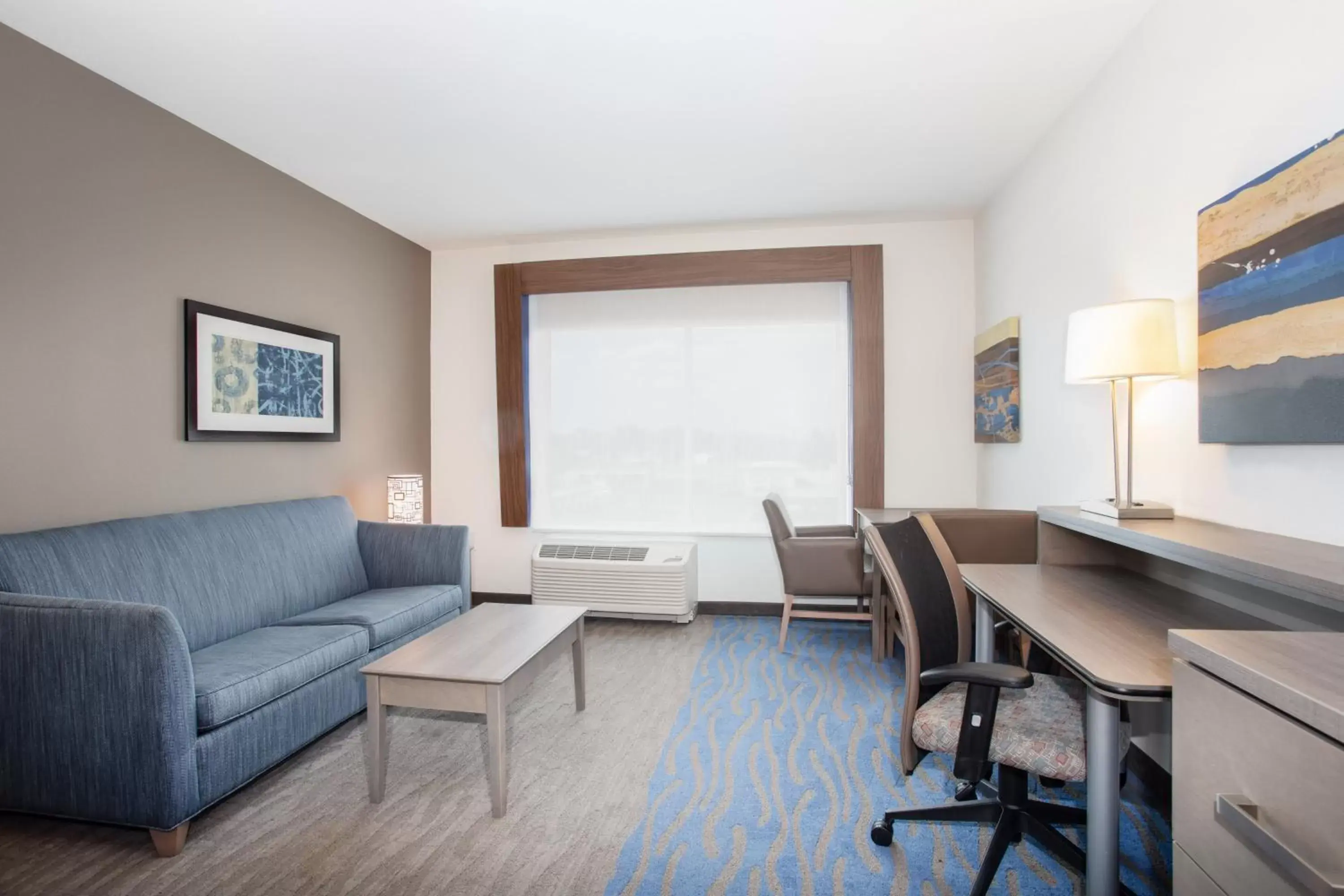 One-Bedroom Suite - Disability Access with Roll-In Shower in Holiday Inn Express & Suites Great Bend, an IHG Hotel One-Bedroom Suite - Disability Access with Roll-In Shower in Holiday Inn Express & Suites Great Bend, an IHG Hotel