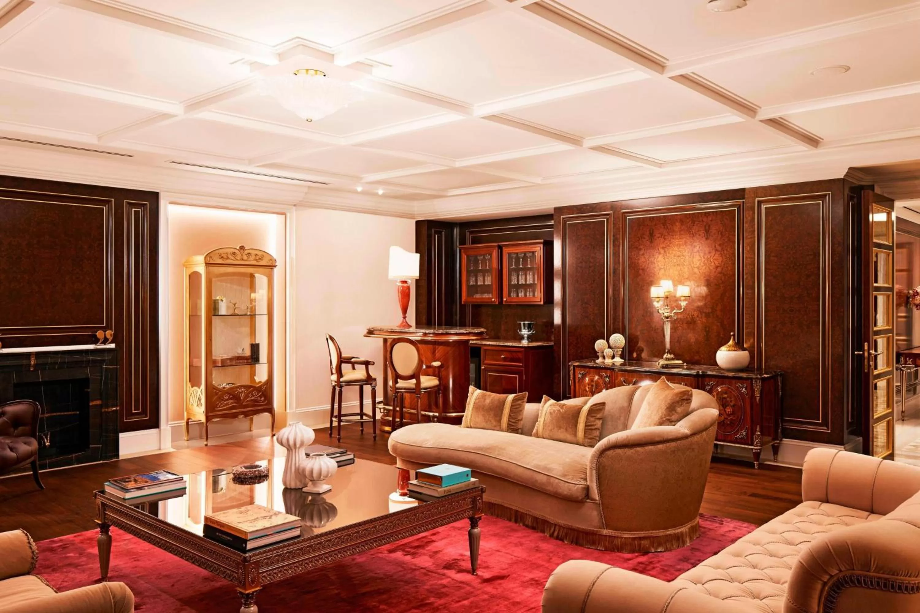Living room in The Ritz-Carlton, Pune