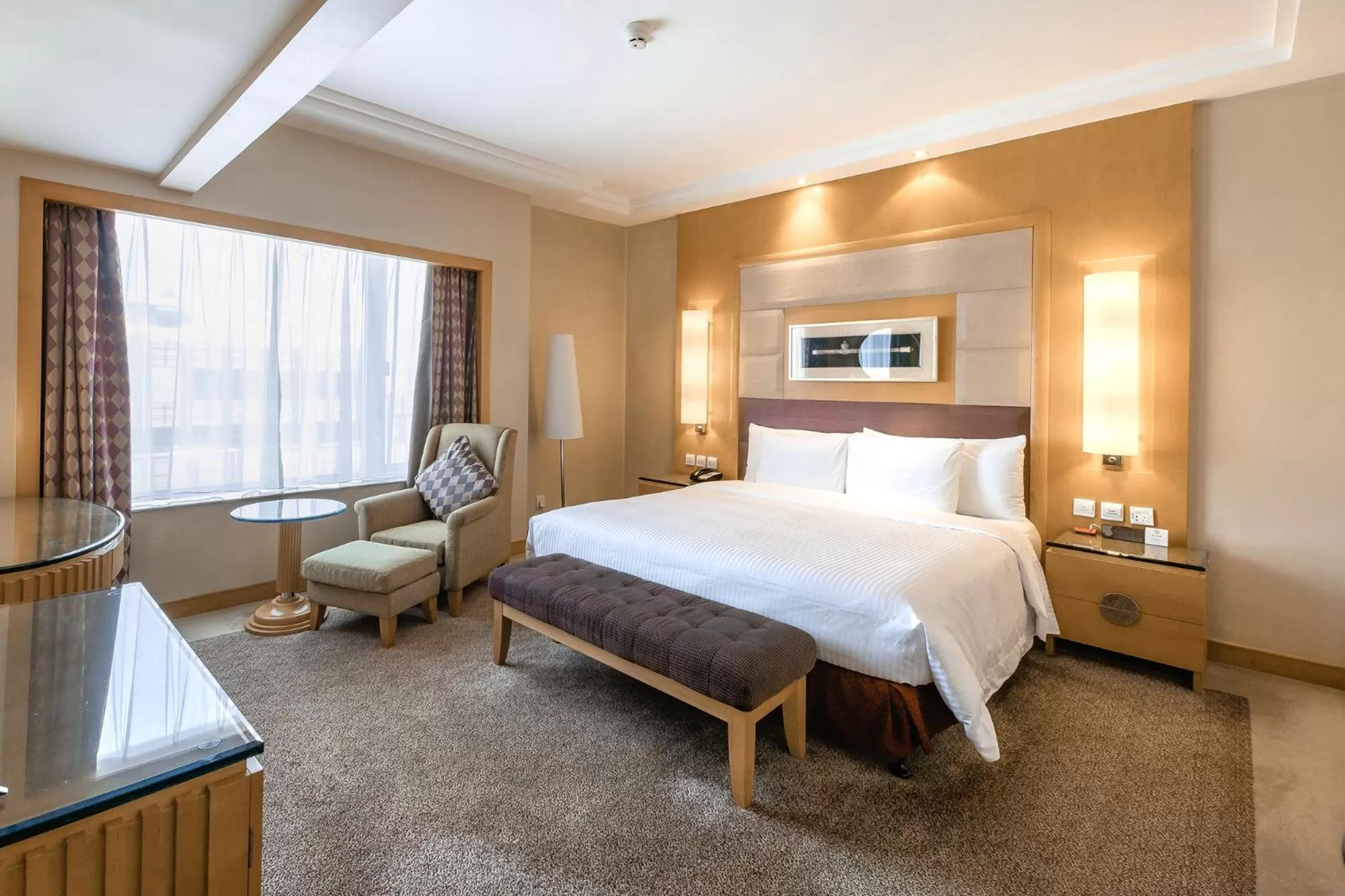 Photo of the whole room, Bed in Crowne Plaza Shanghai by IHG