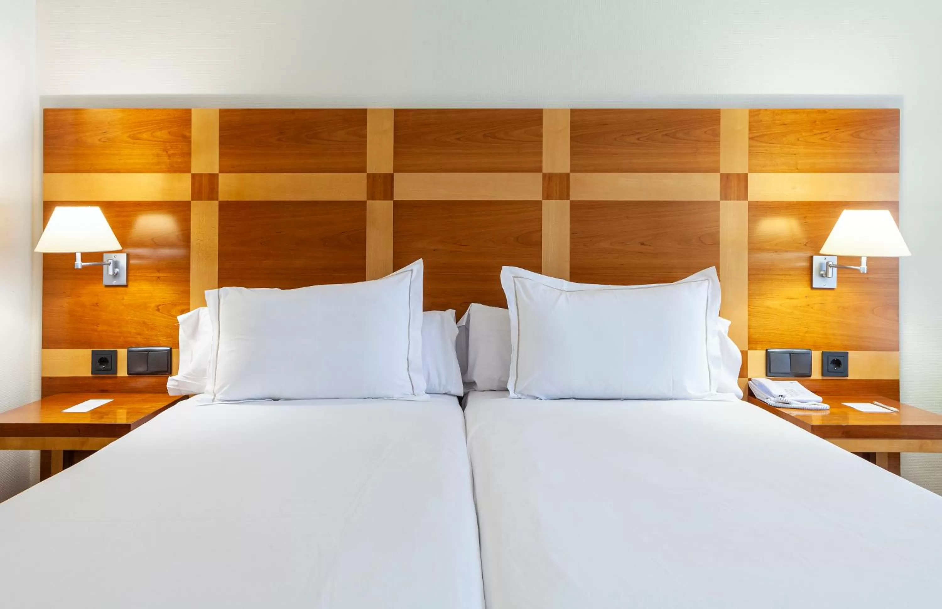 Bed in Senator Parque Central