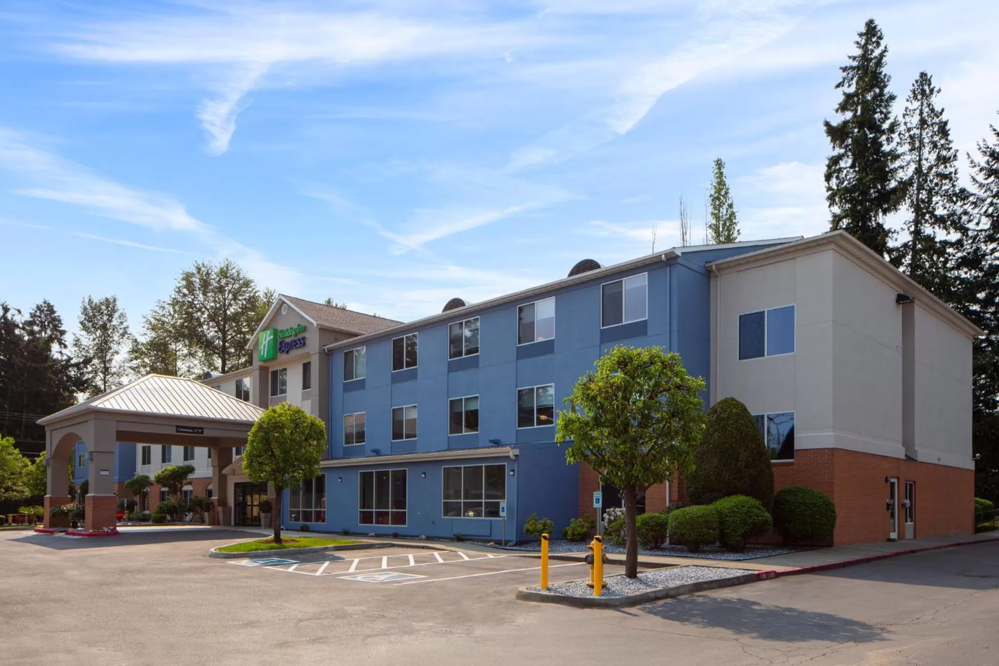 Property building in Holiday Inn Express Bothell by IHG