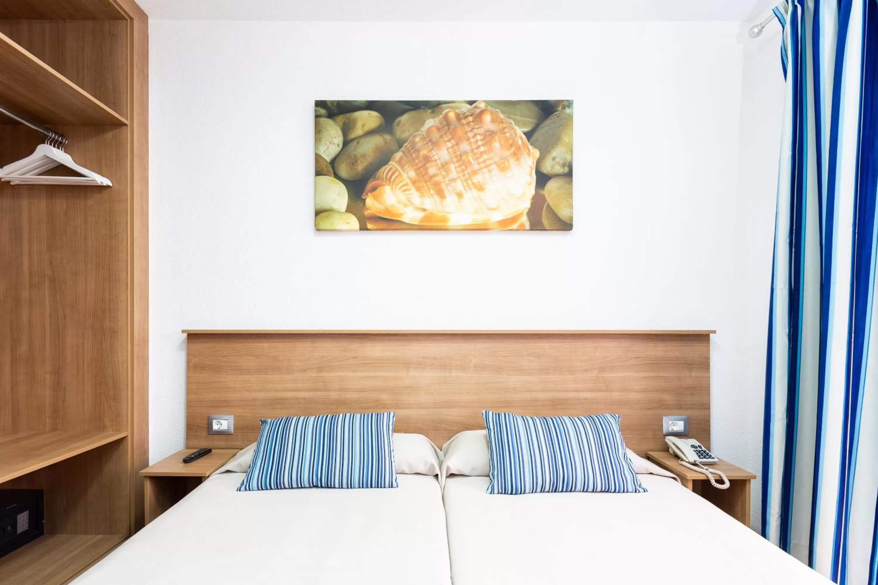 Bedroom, Bed in Globales Acuario