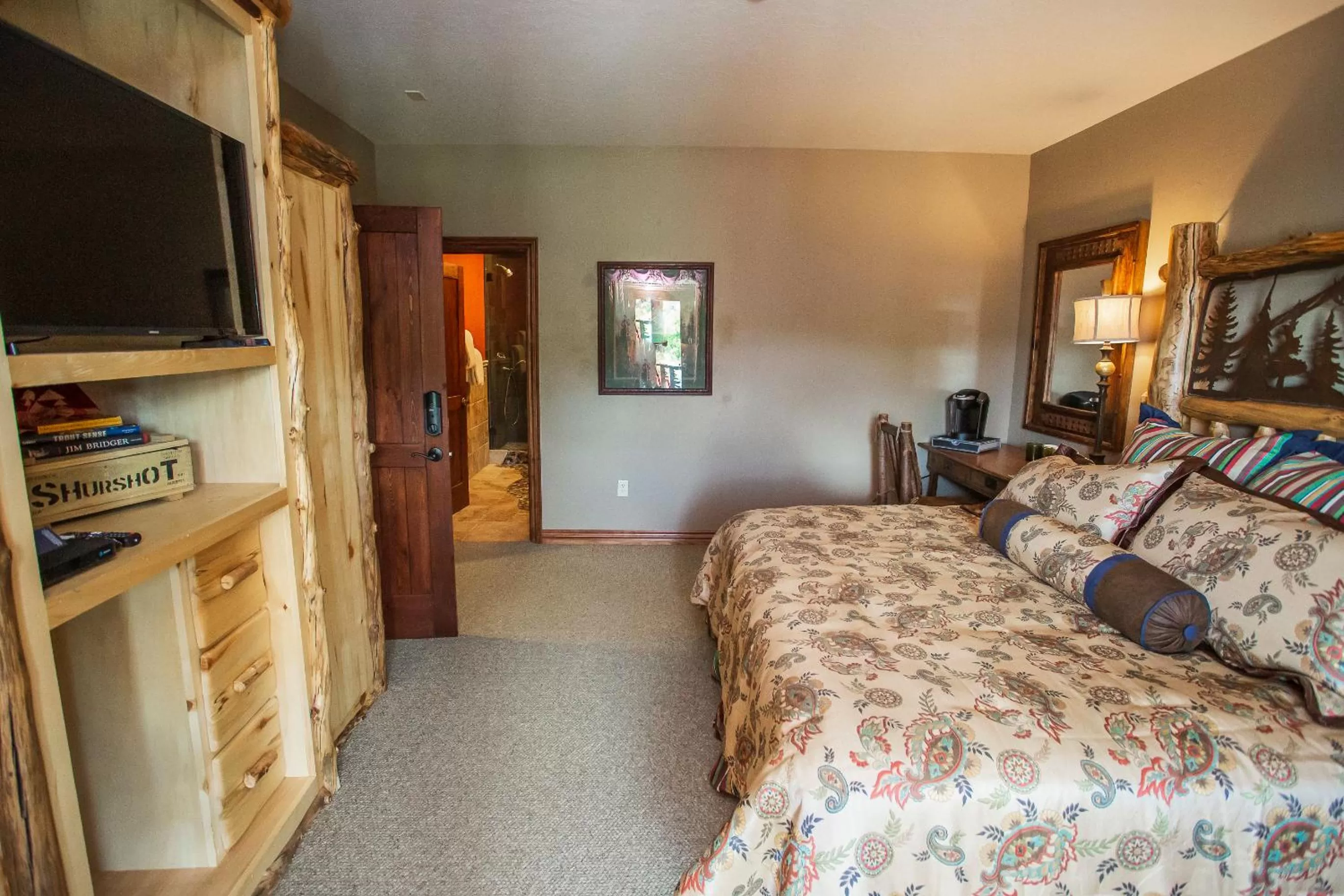 TV/Entertainment Center in Main St Loft Overlooking Train Yard - Lofts Sterling & Sage - Toltec