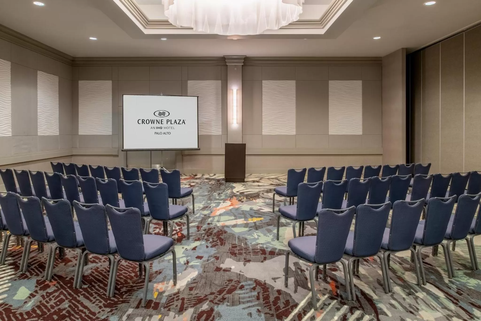 Spa and wellness centre/facilities in Crowne Plaza Cabana Hotel by IHG