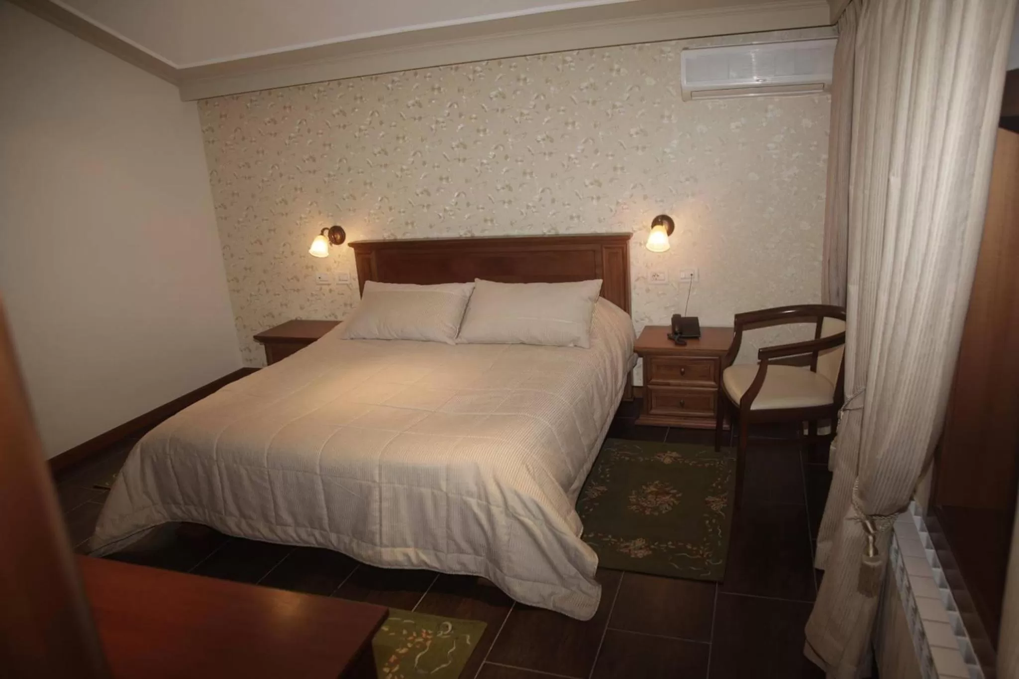 Bedroom, Bed in Vila Sigal Pogradec