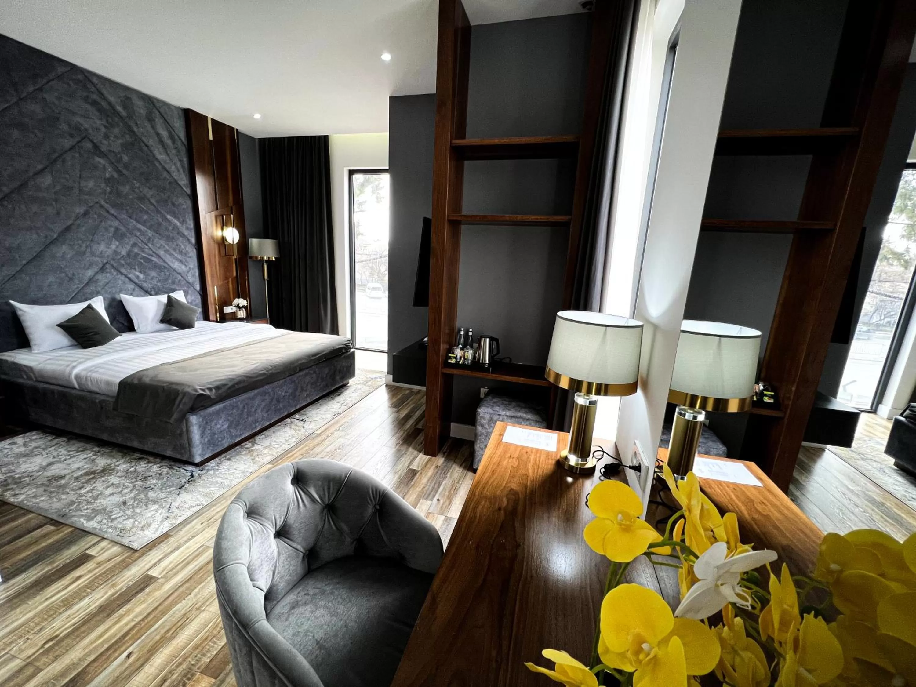 Photo of the whole room, Bed in MedinaTown