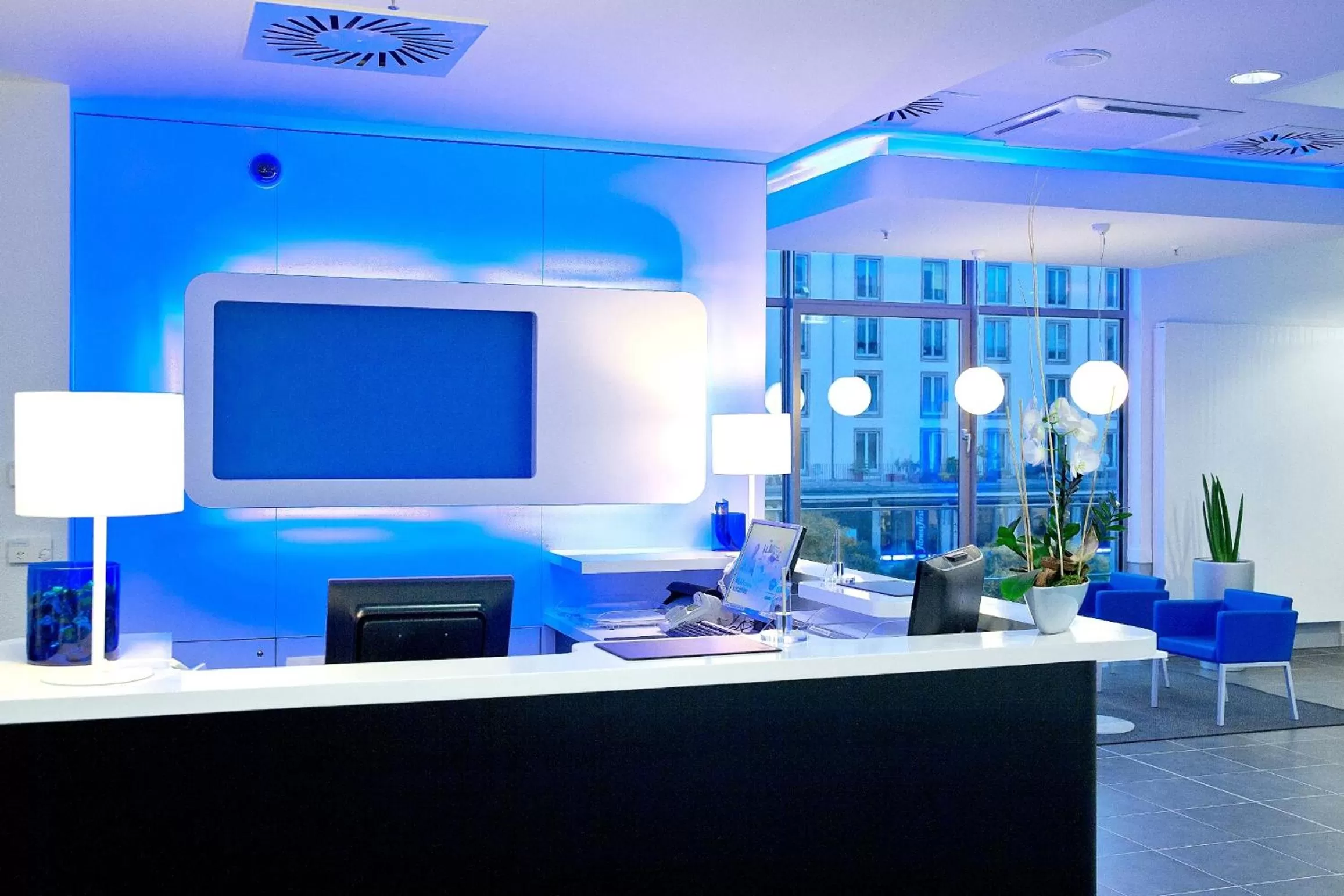 Lobby or reception in ibis budget Dresden City