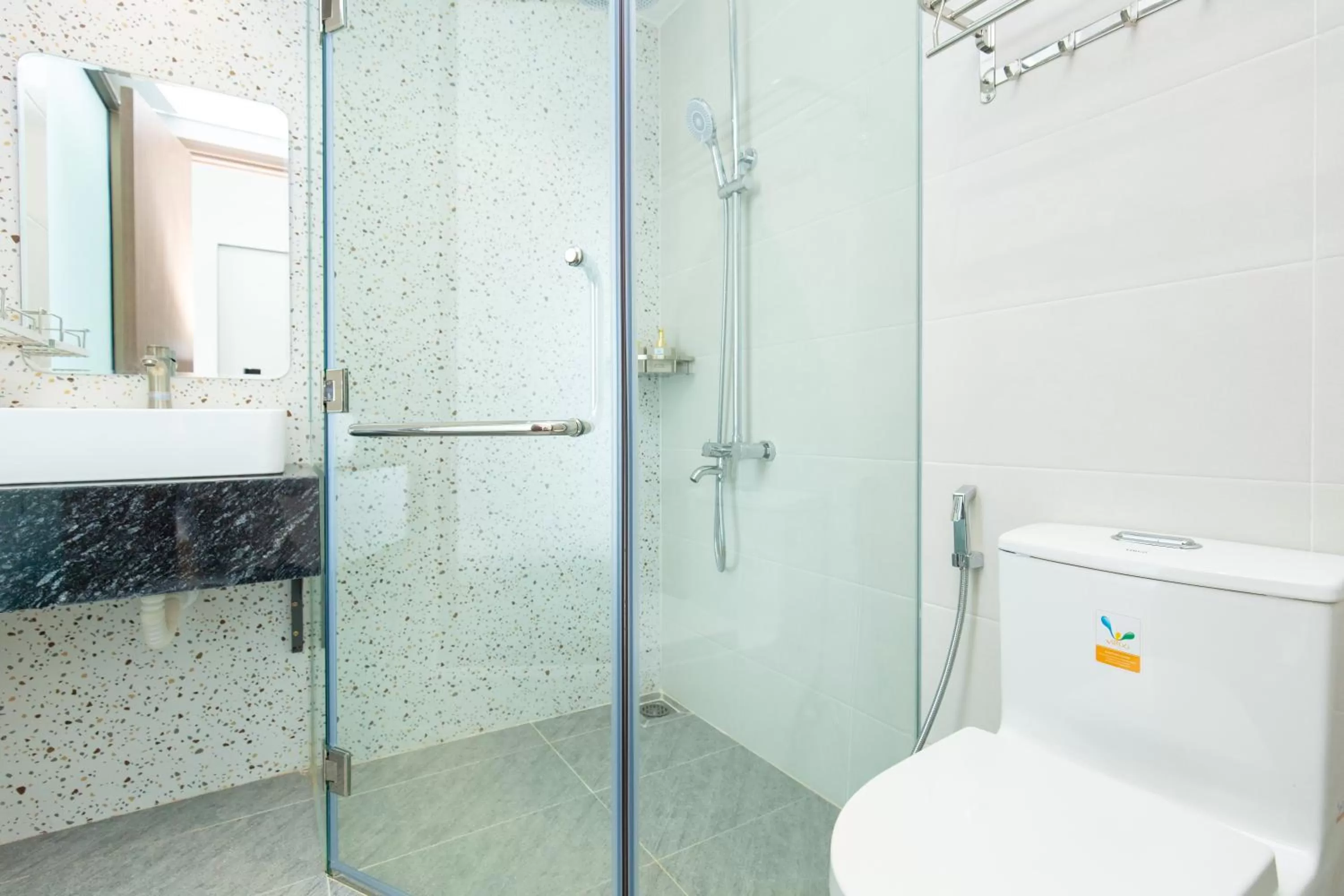 Shower in BOBO Boutique Hotel