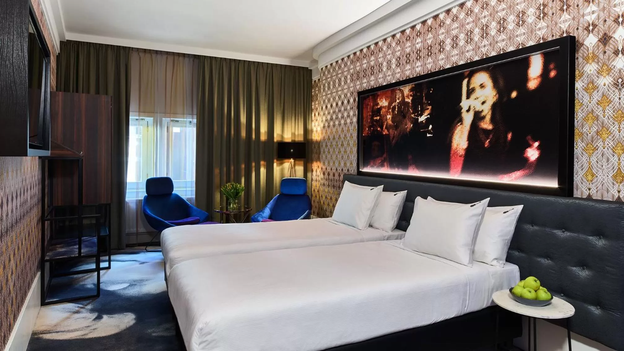 Rock Royalty Twin Room  in Clayton Hotel Amsterdam American