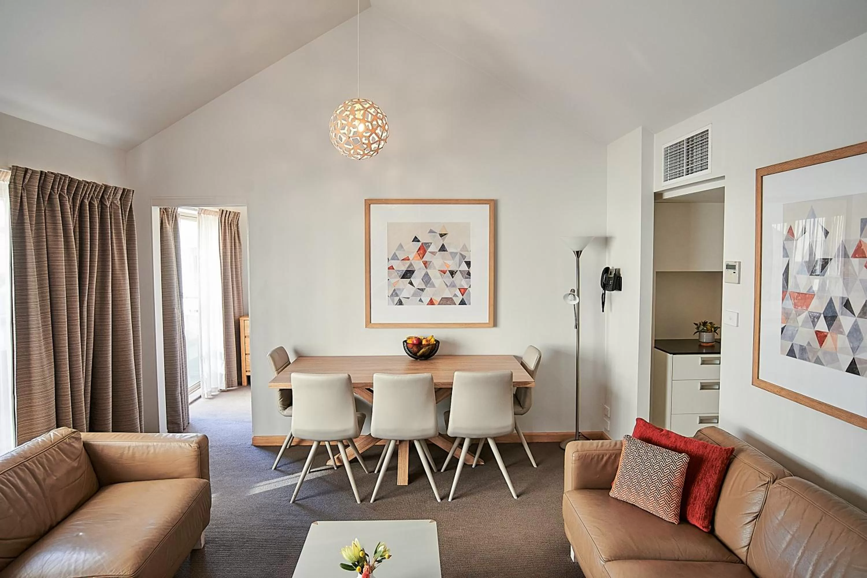 Living room in Salamanca Inn