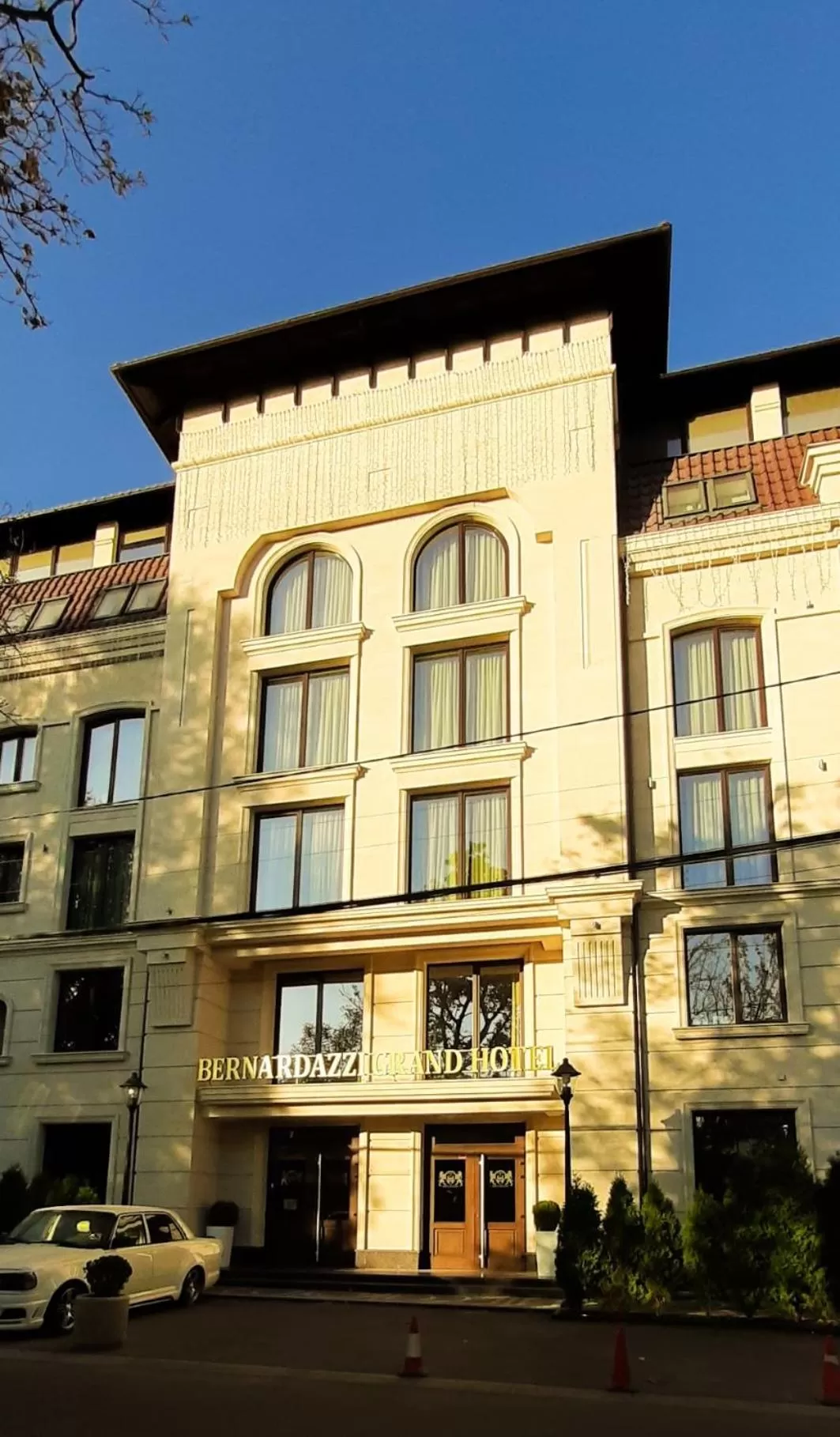 Property building in Bernardazzi Grand Hotel