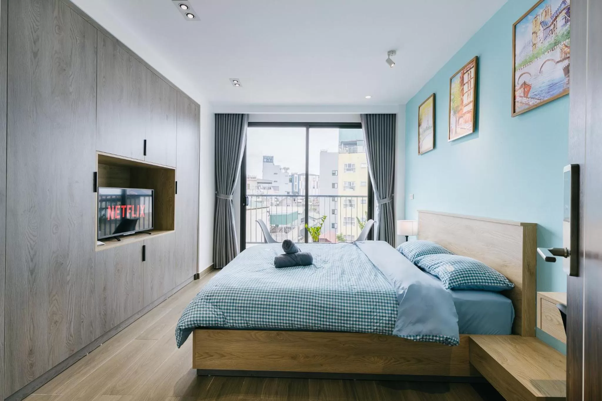 Bed in LUCK APART 8 - Hanoi Westlake Balcony Studio