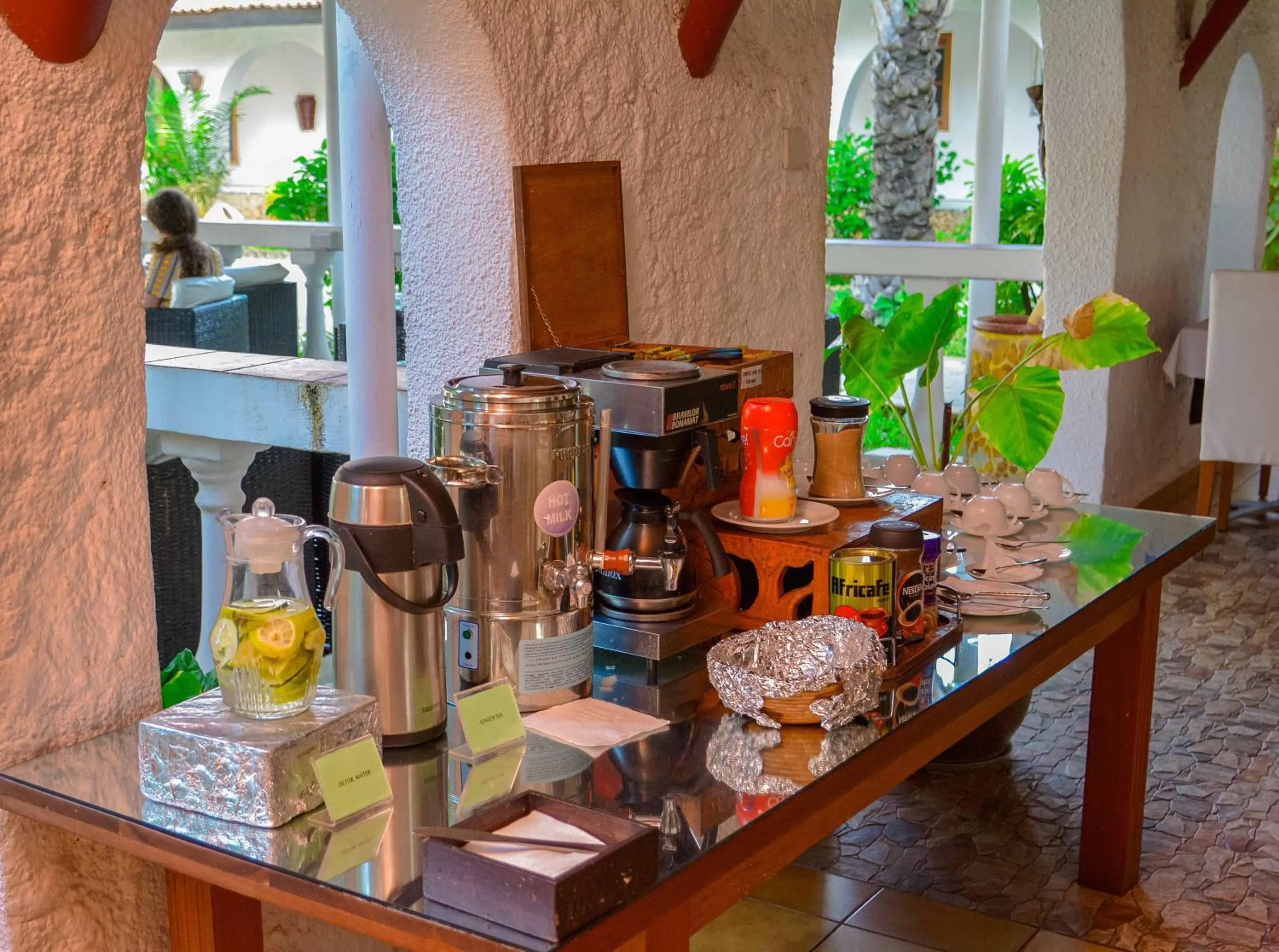 Breakfast in Best Western Jangwani Sea Breeze Resort