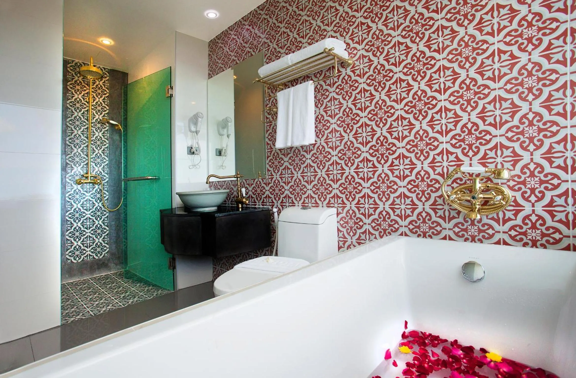 Bathroom in Grand Supicha City Hotel