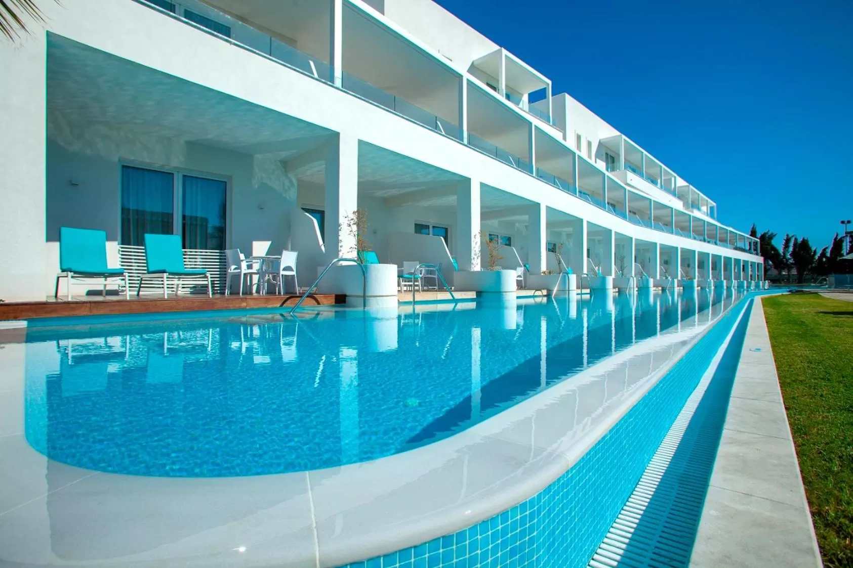 Swimming pool in Aliathon Aegean