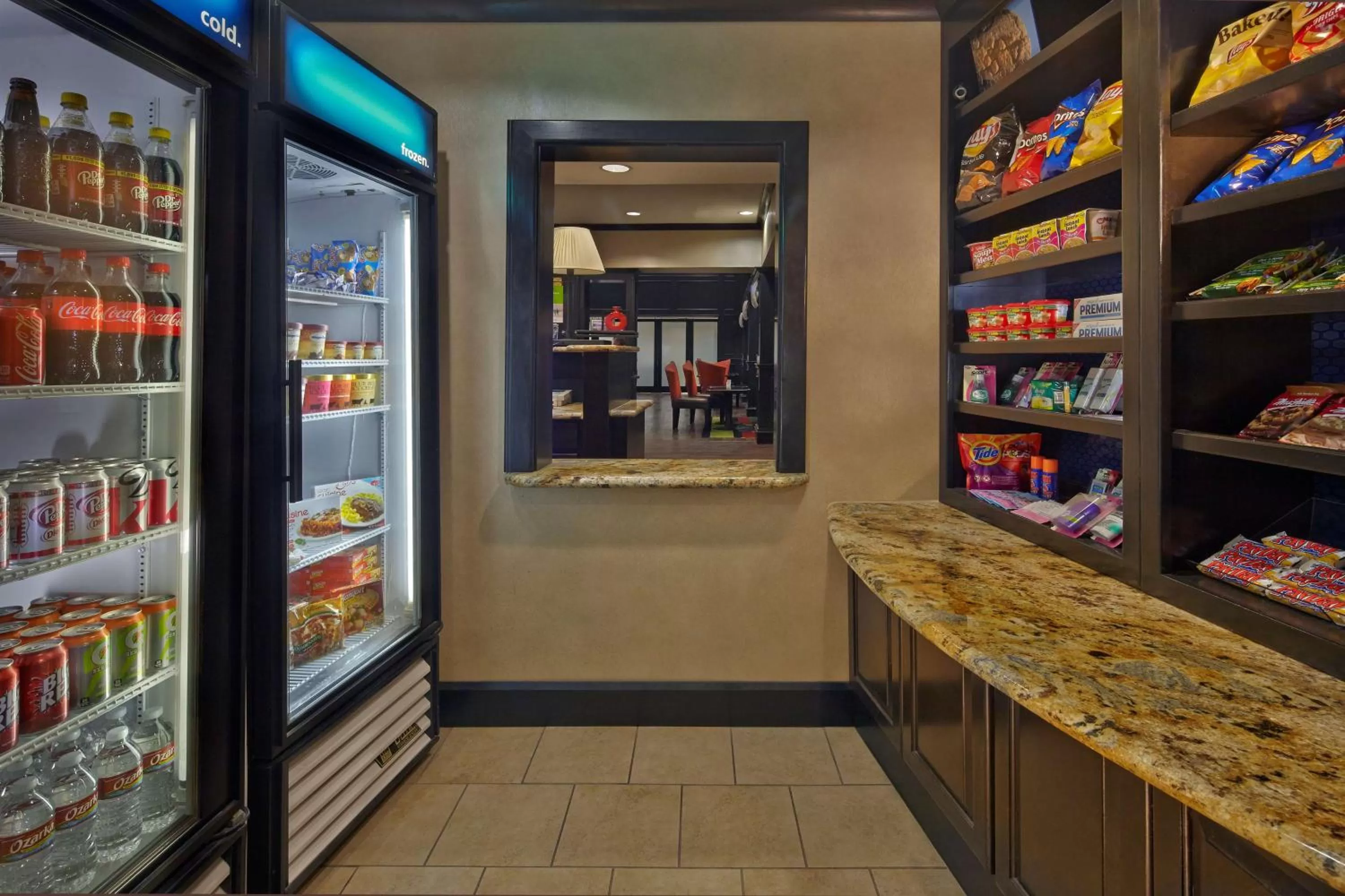 Restaurant/places to eat in Hampton Inn & Suites Decatur