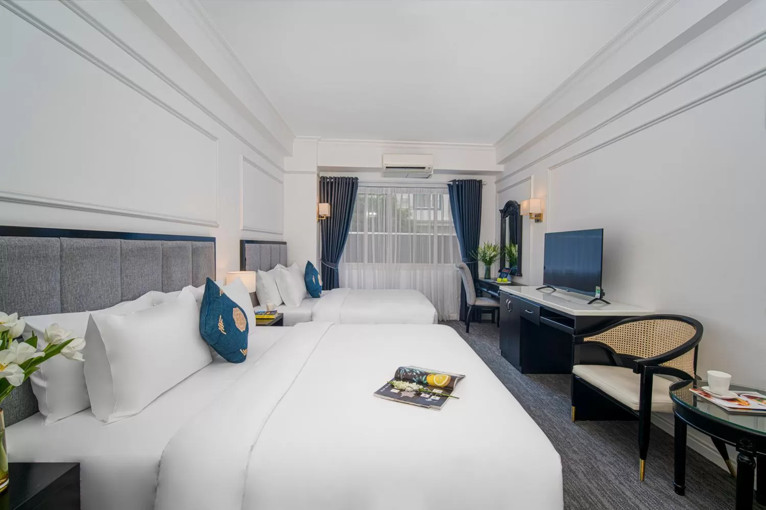 Family Suite 2 King Beds with Window in KiN Hotel Ly Tu Trong Edition