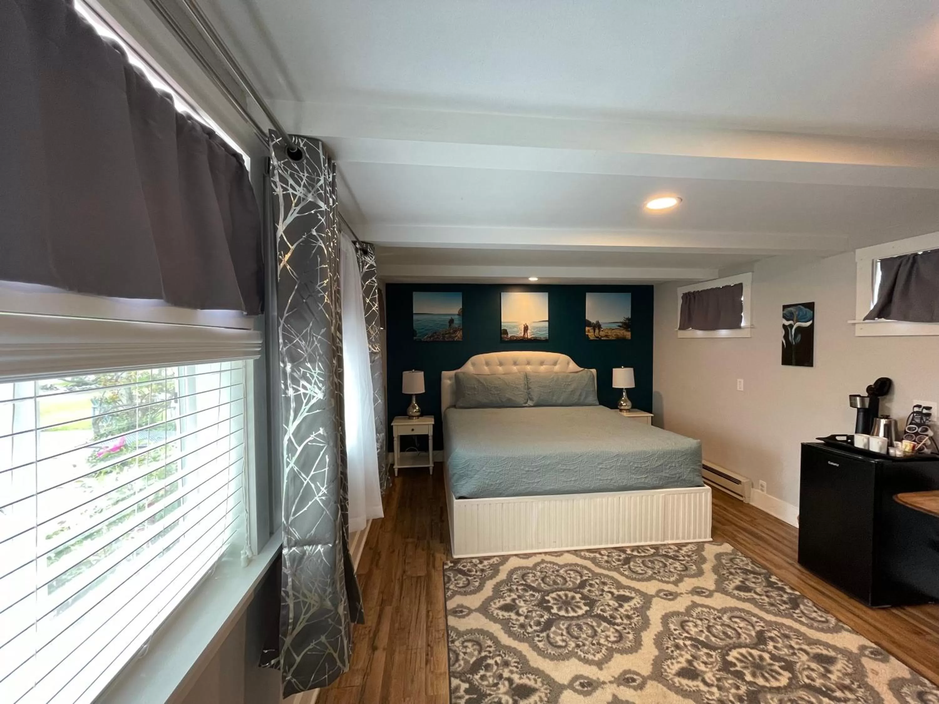 Bed in The Edenwild Boutique Inn