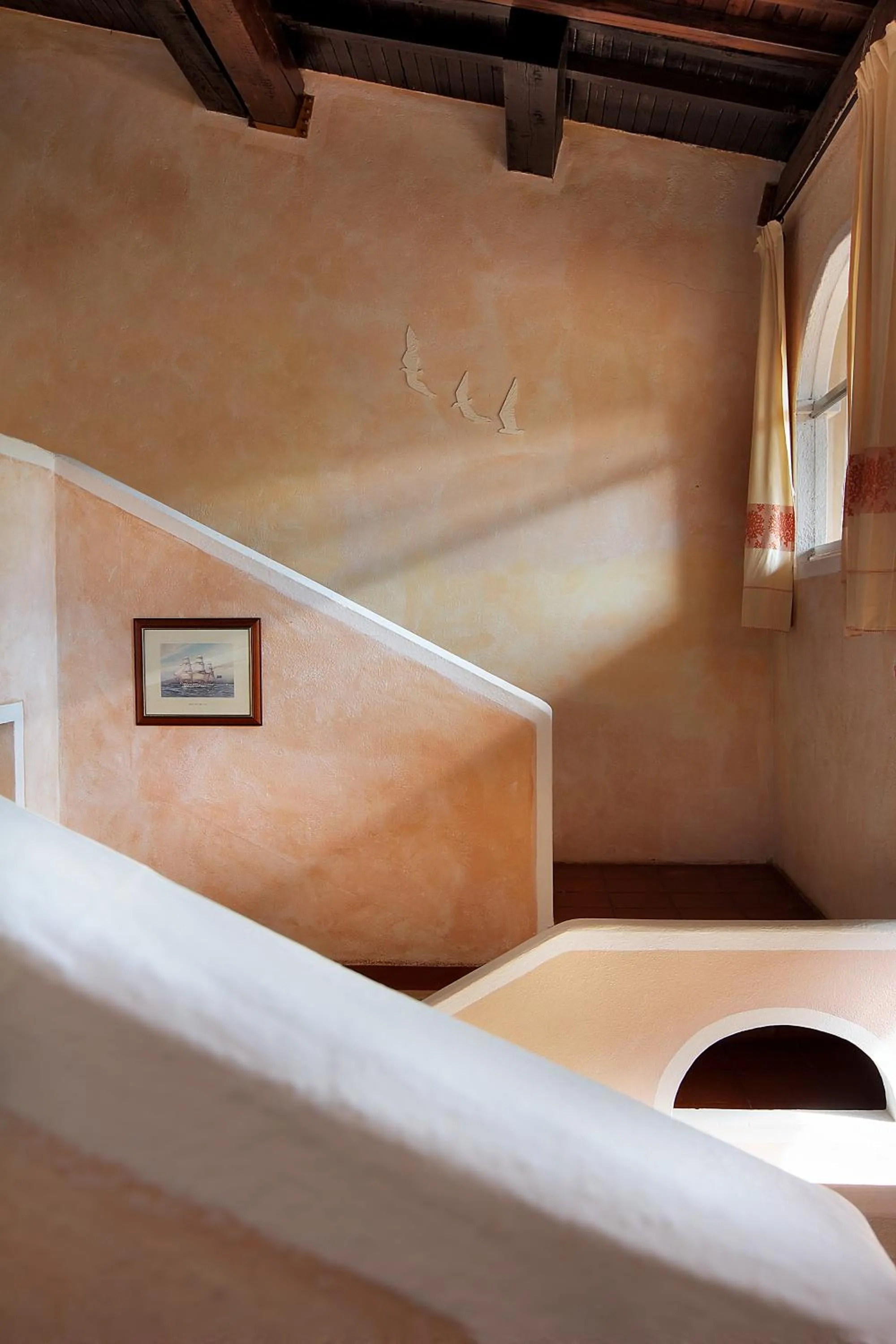 Decorative detail, Bed in Colonna Beach Hotel Marinella