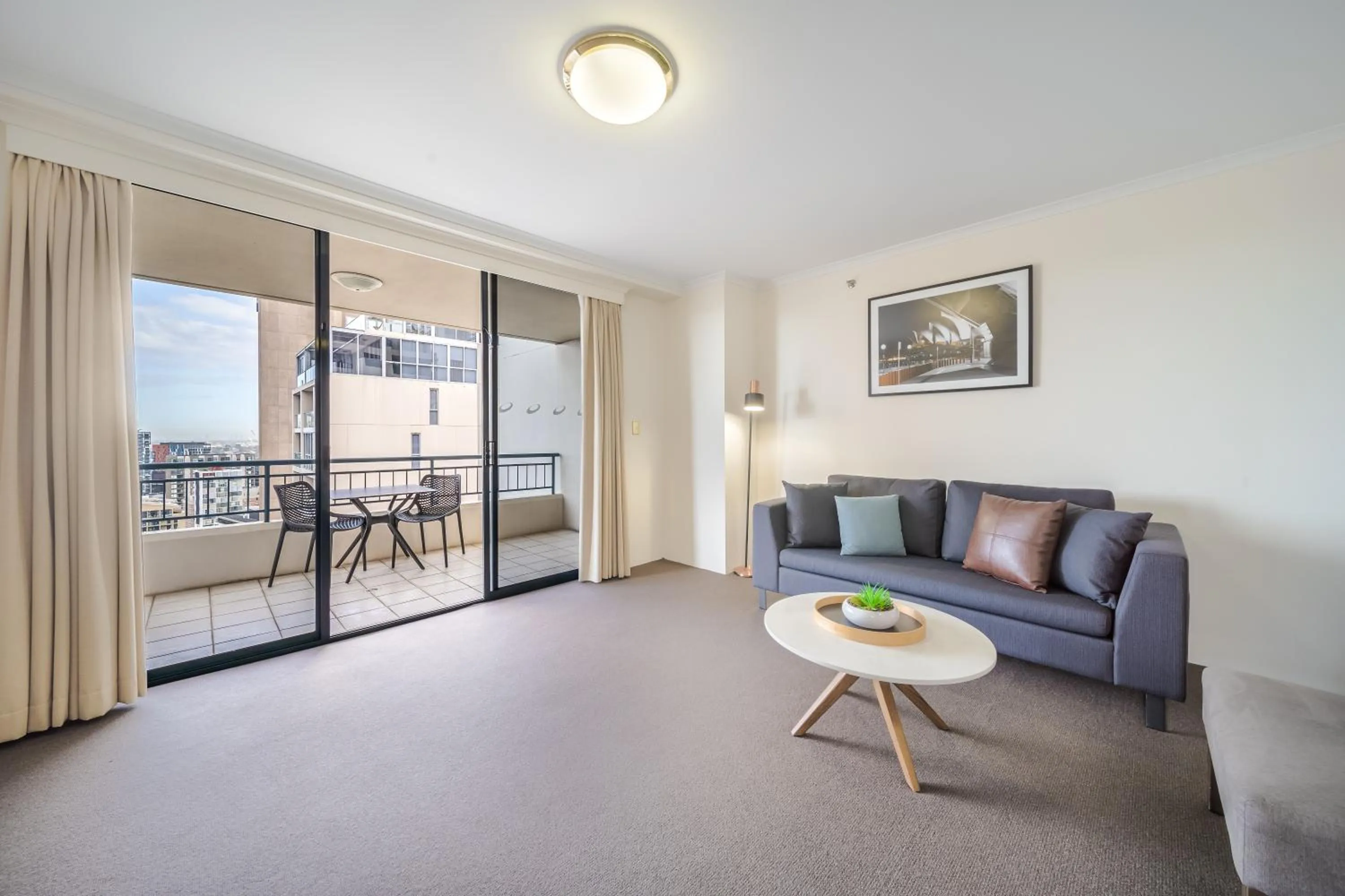 Balcony/Terrace in Oaks Sydney Castlereagh Suites