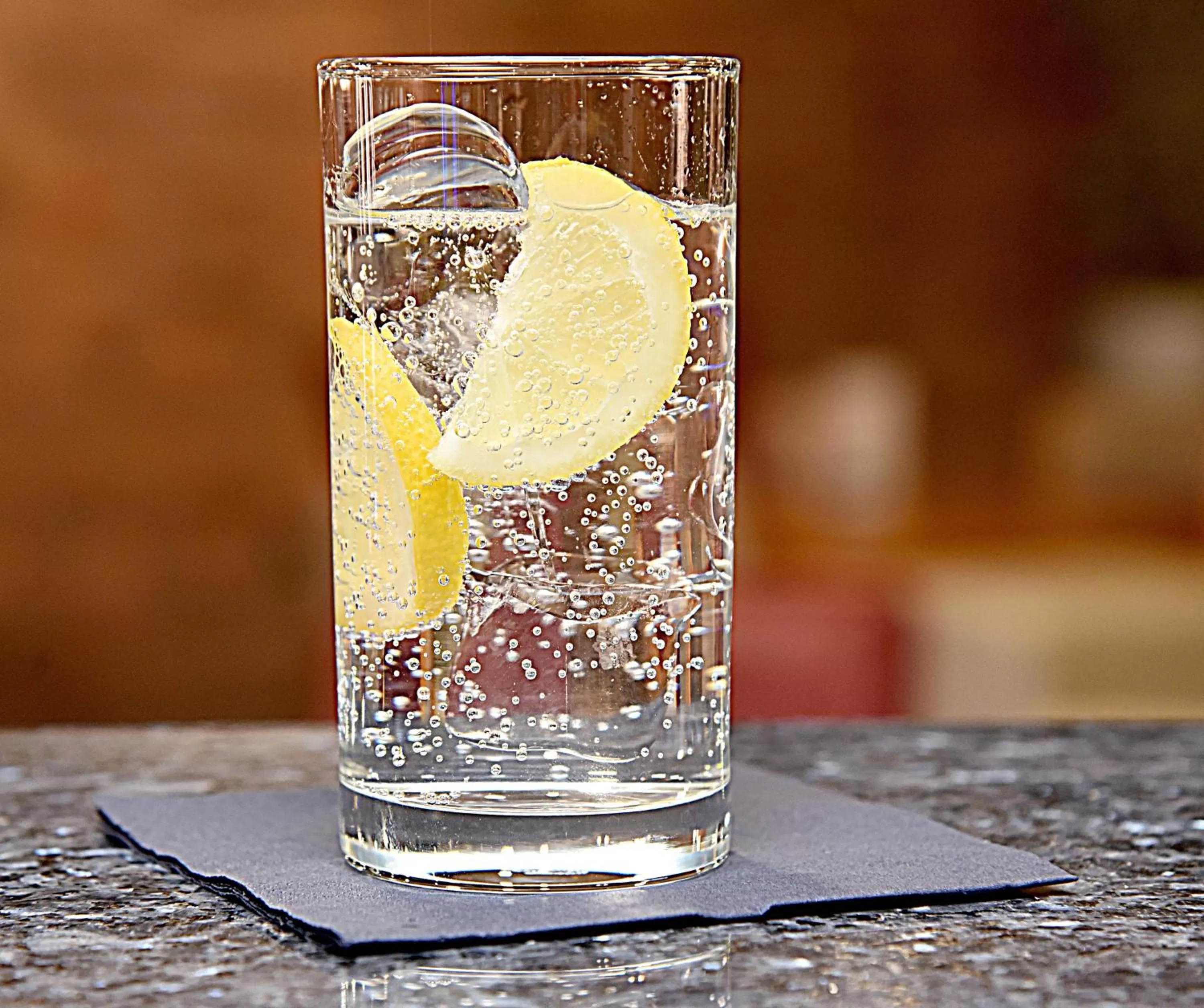 Lounge or bar in Holiday Inn Express Liverpool-Albert Dock by IHG