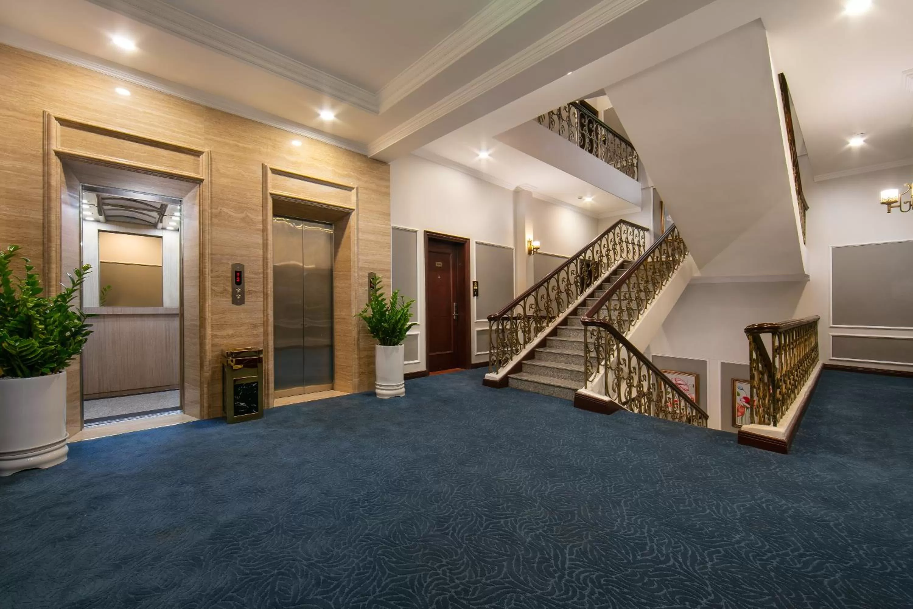 Balcony/Terrace in Halais Hotel