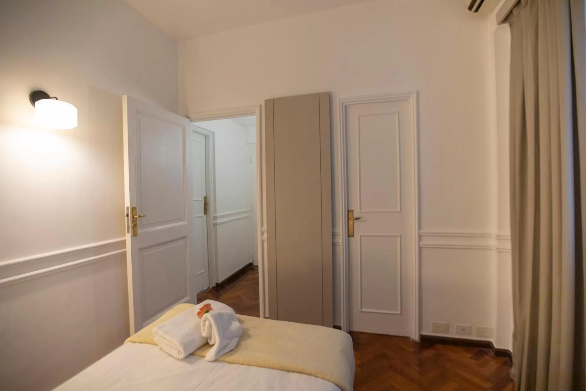 Photo of the whole room, Bed in El Misti Hotel Buenos Aires Centro