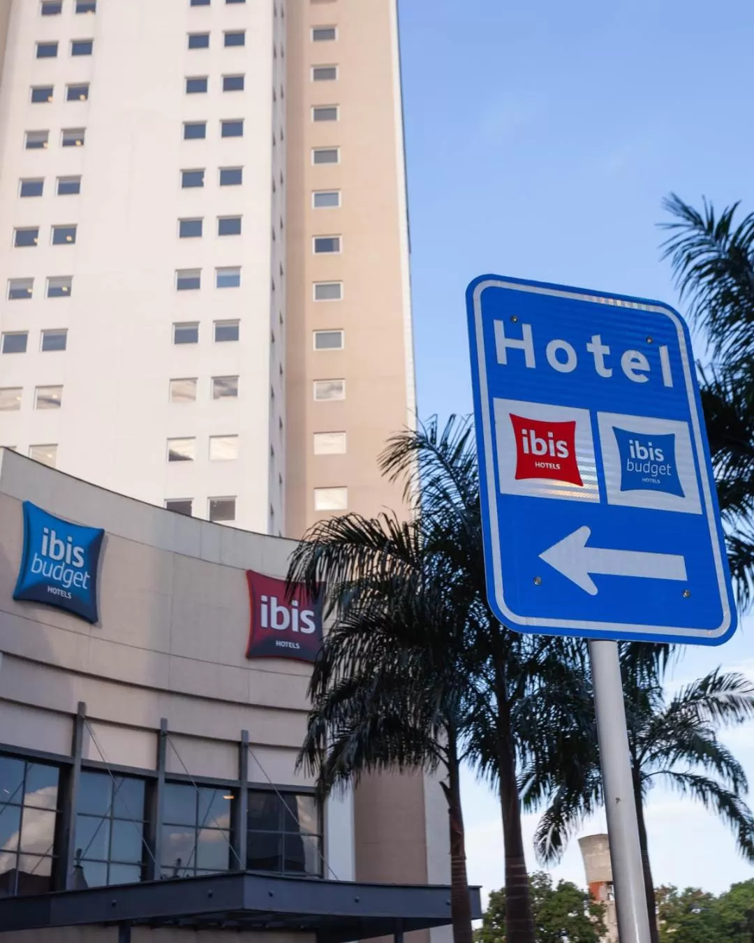 Property building in ibis budget Rio de Janeiro Nova America