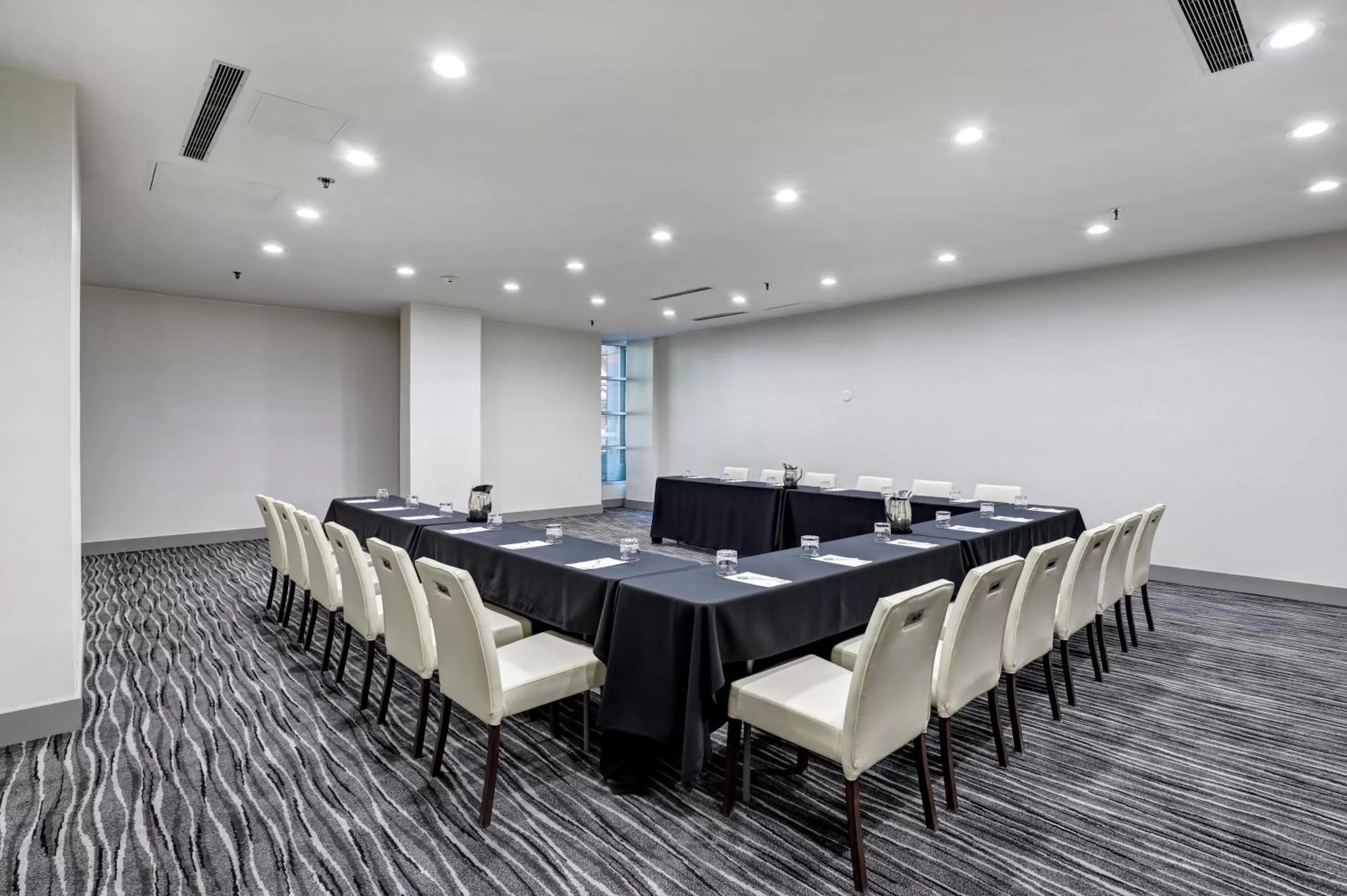 Meeting/conference room in Holiday Inn - Ottawa Dwtn - Parliament Hill by IHG