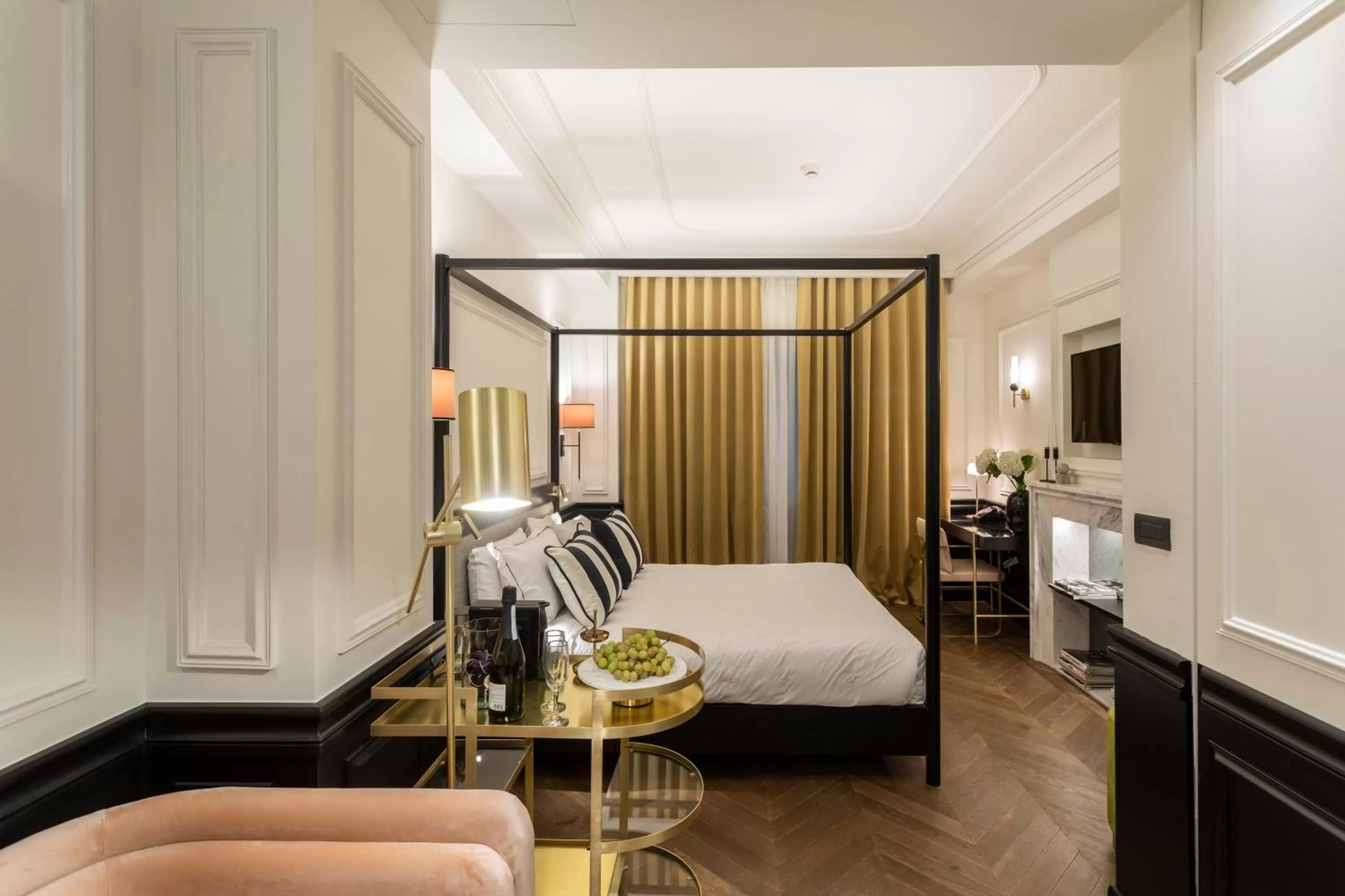 Bedroom, Bed in Villa Brown Ermou, a member of Brown Hotels