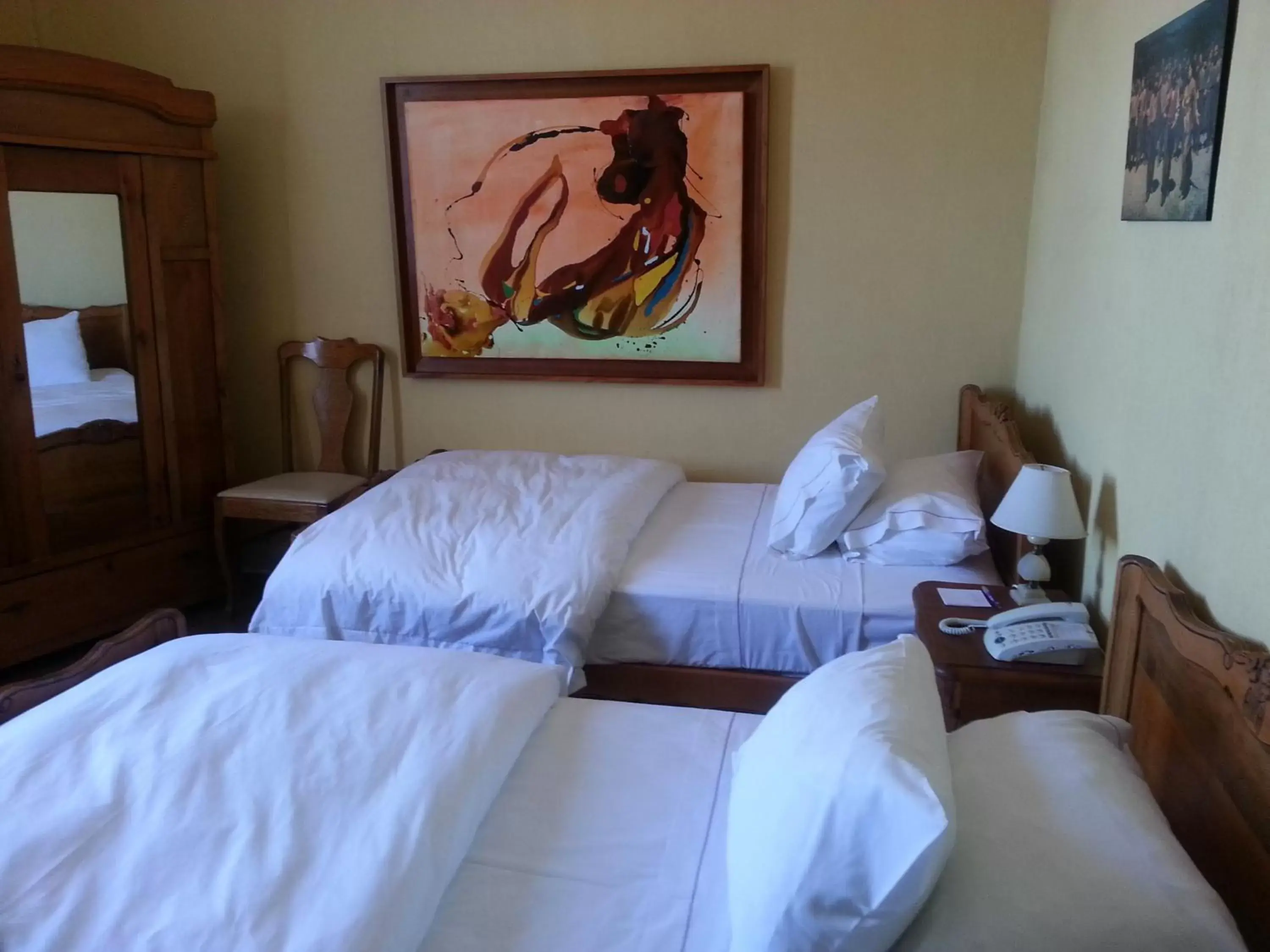 Twin Room in Hotel Manoir Atkinson Twin Room in Hotel Manoir Atkinson