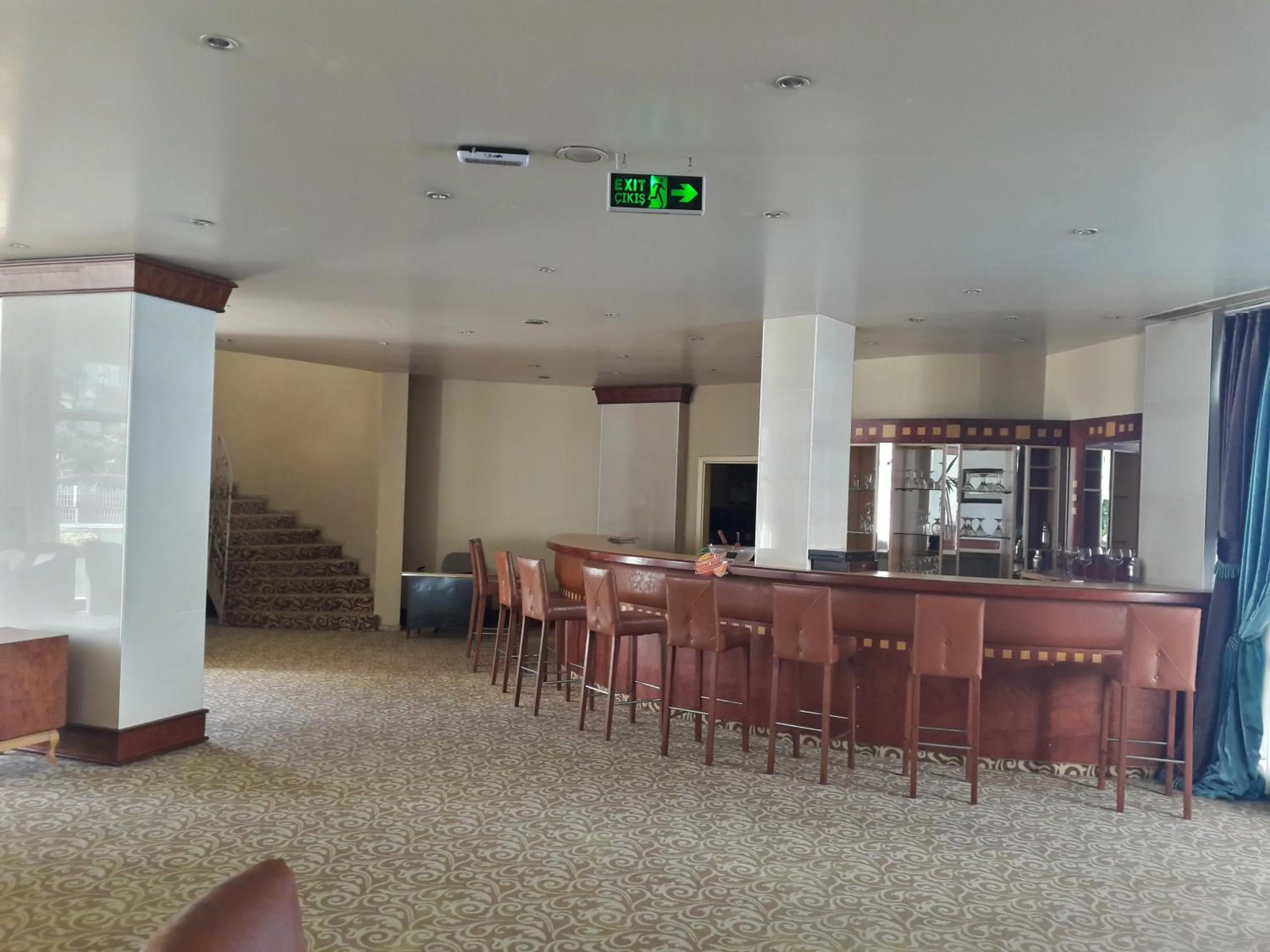 Lounge or bar in Cender Hotel