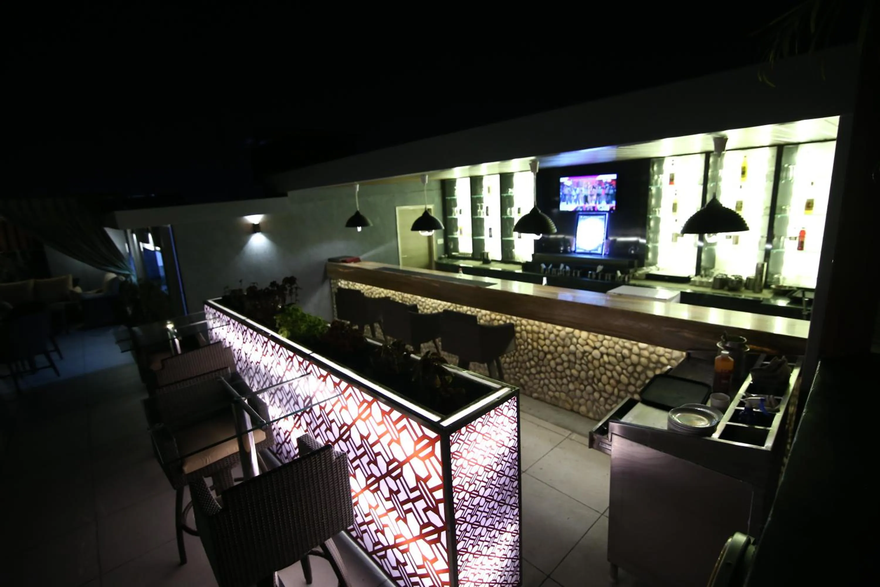 Evening entertainment in Hotel City Heart Premium