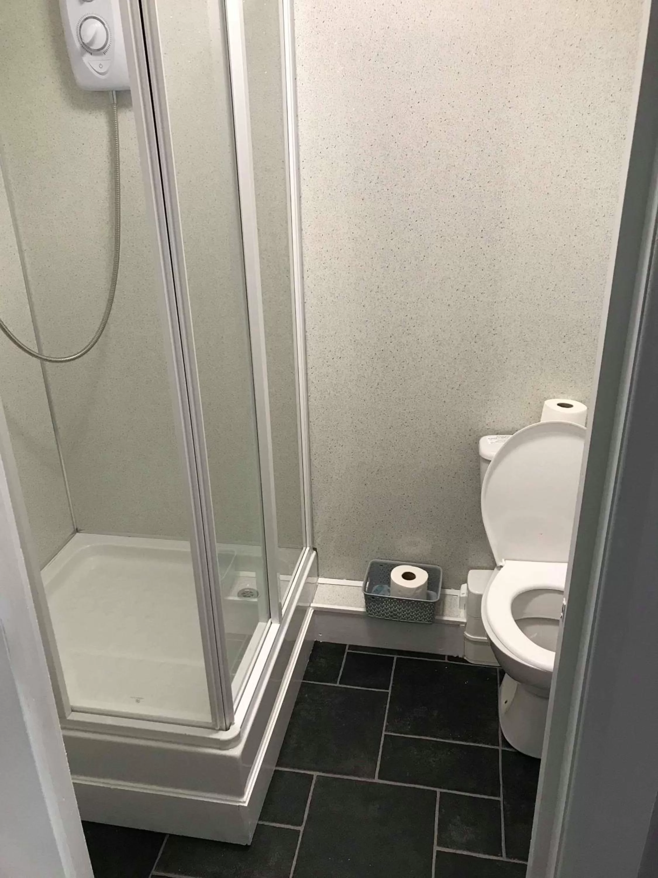 Bathroom in Anglesey Arms