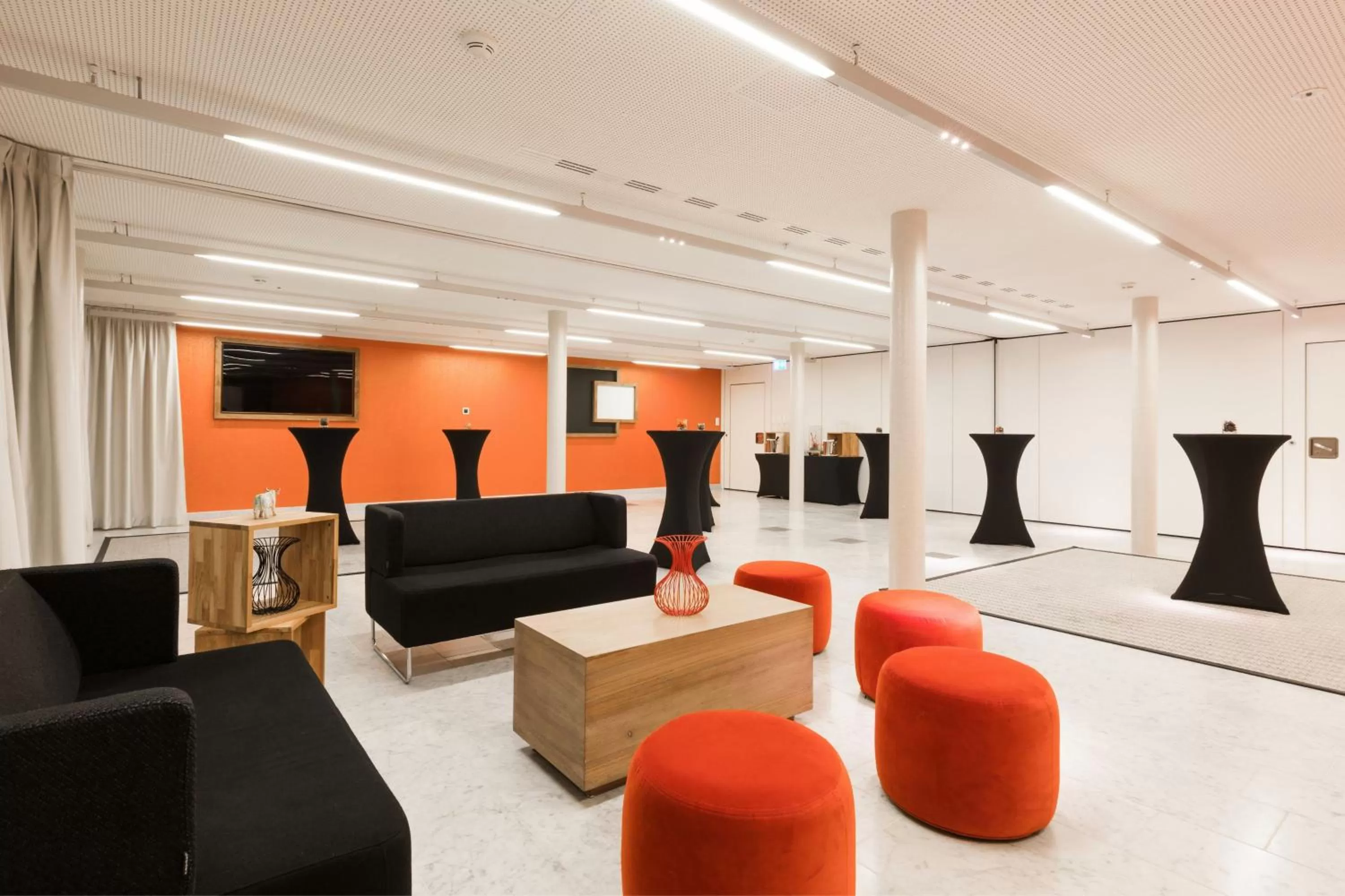 Meeting/conference room in W Verbier