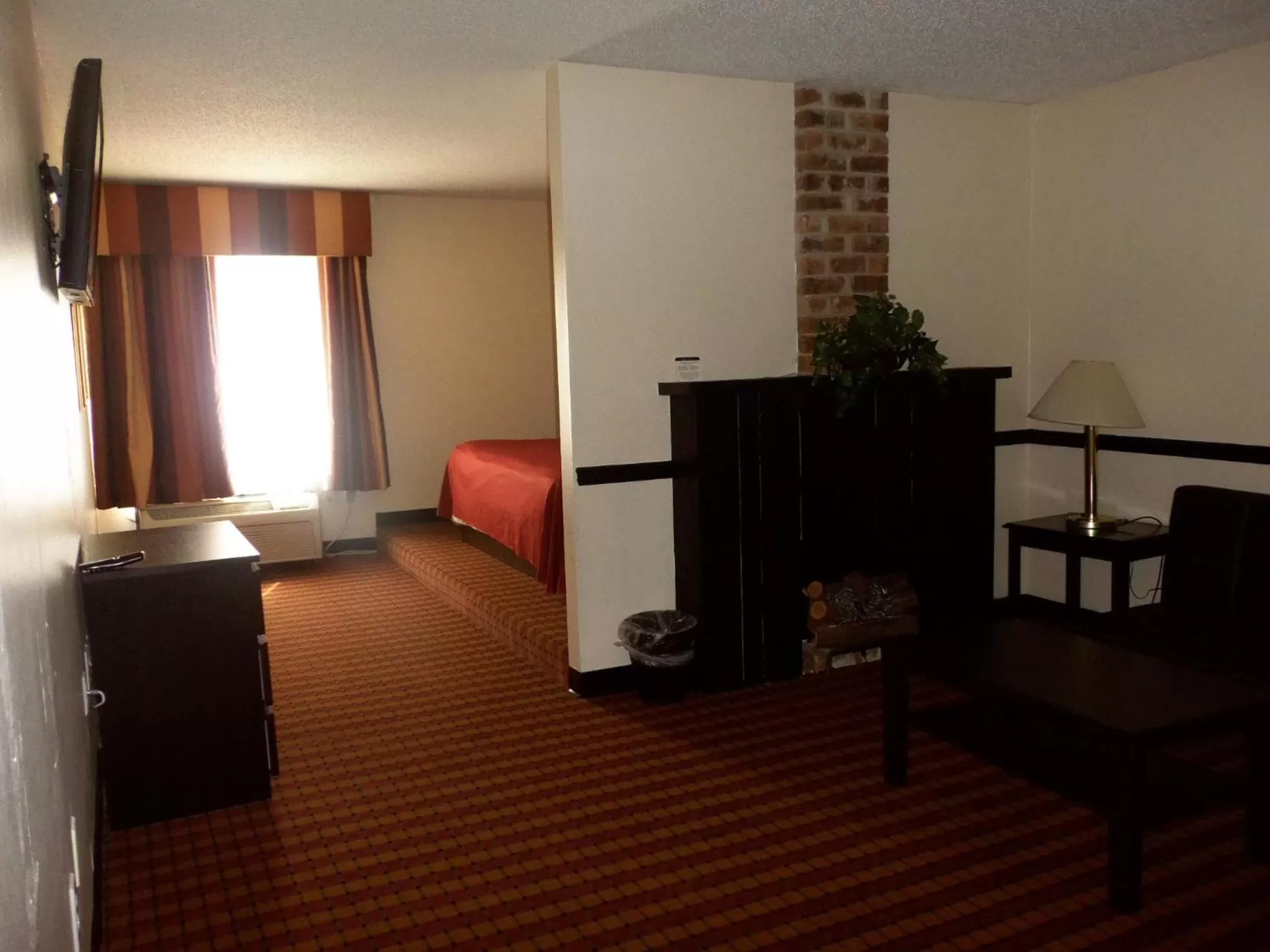 Day, Bed in Araamda Inn