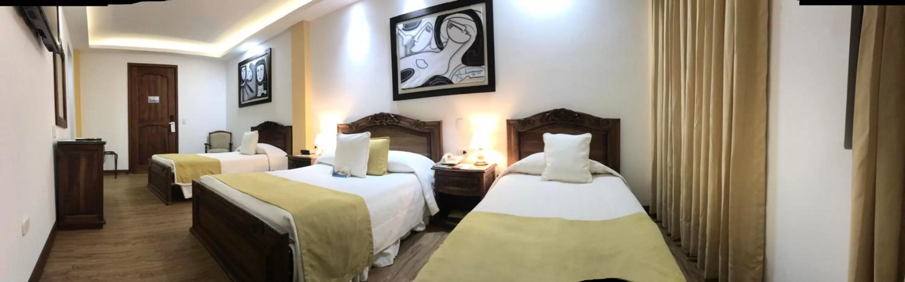 Photo of the whole room, Bed in El Gran Hotel de Pereira